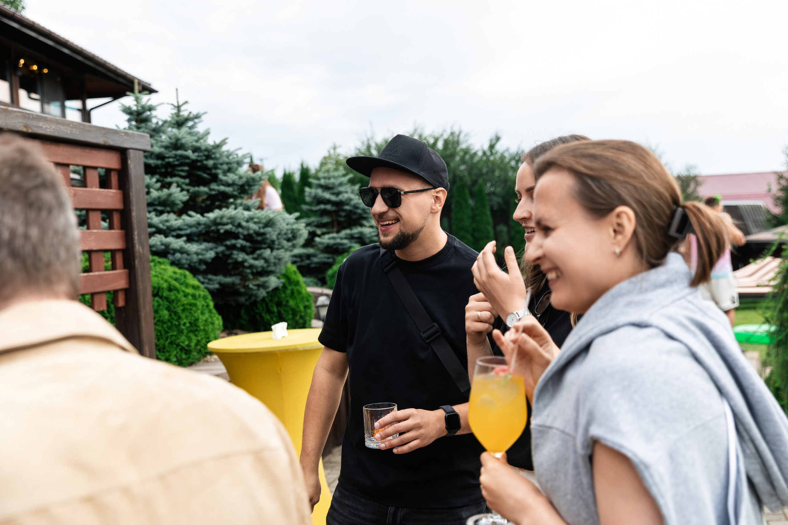 IT Territory. ILIAS BLACK — Фотограф свадеб и мероприятий в Минске и Беларуси