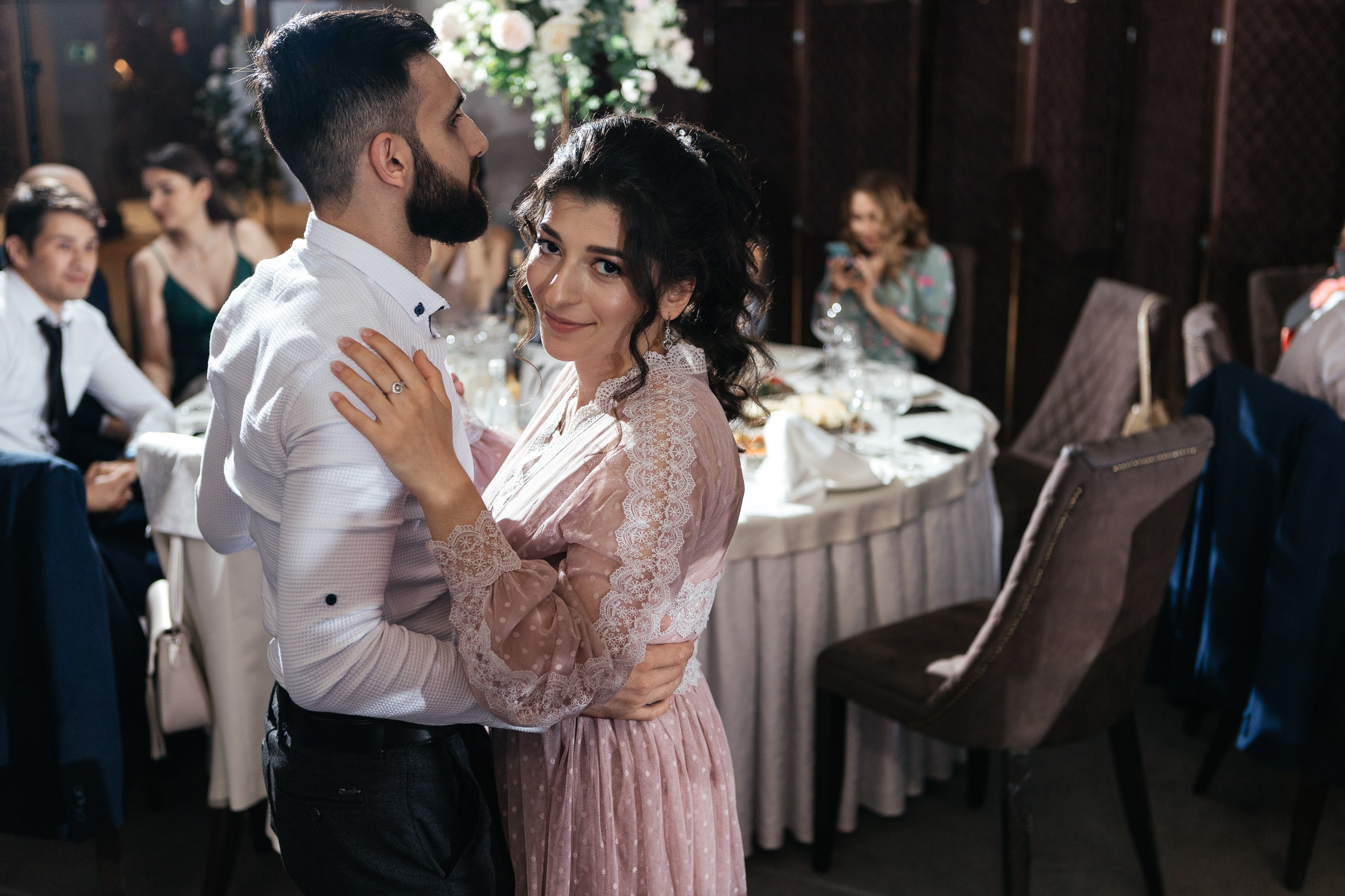 Свадебный фотограф Уфа — Руслан ГабдлисламовЖивые эмоции, красивые кадры, воспоминания на всю жизнь.Работаю по всей Республике Башкортоста. Свадебный фотограф Уфа Руслан Габдлисламов