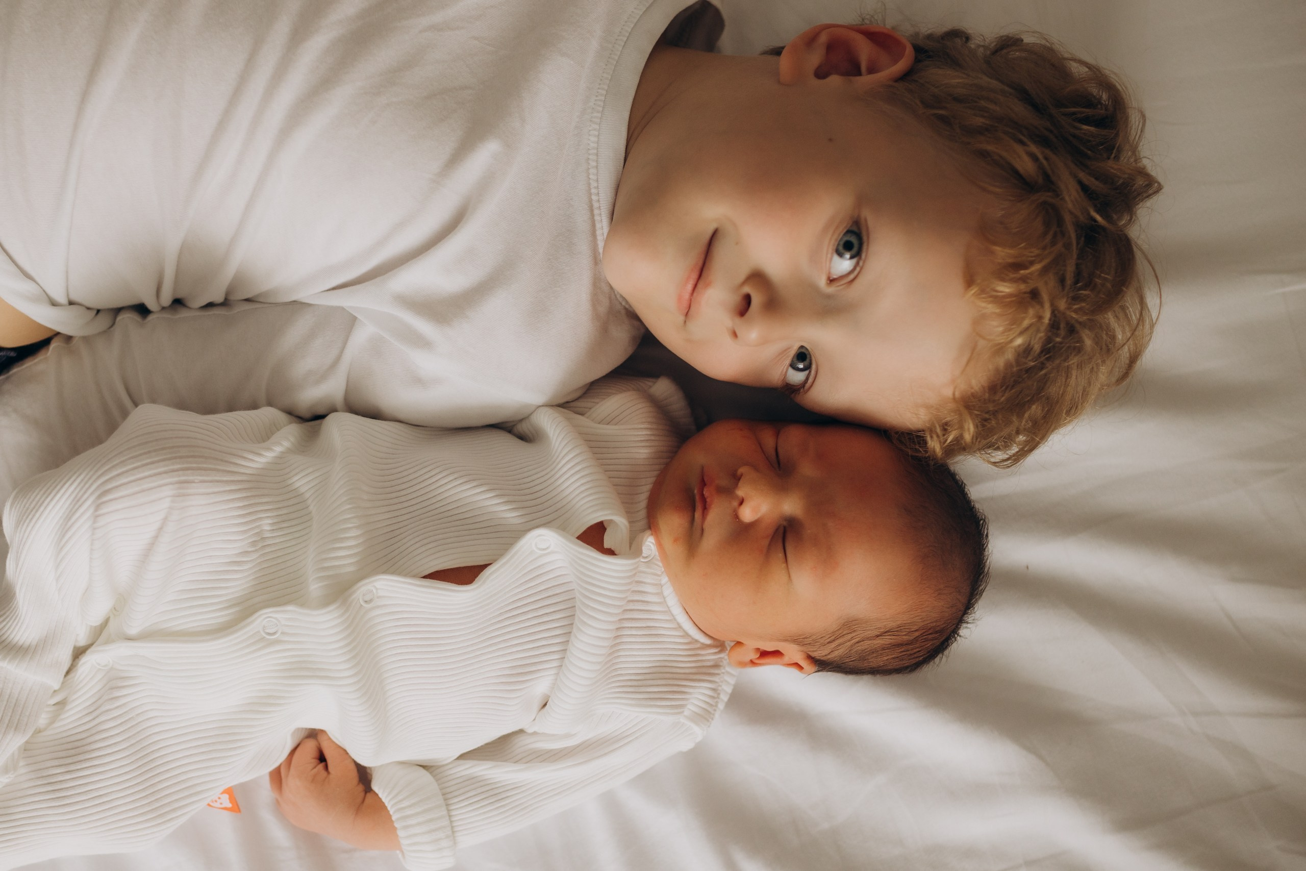 Младший брат. Выписка. Фотограф на роды в Санкт-Петербурге Екатерина Сысоева