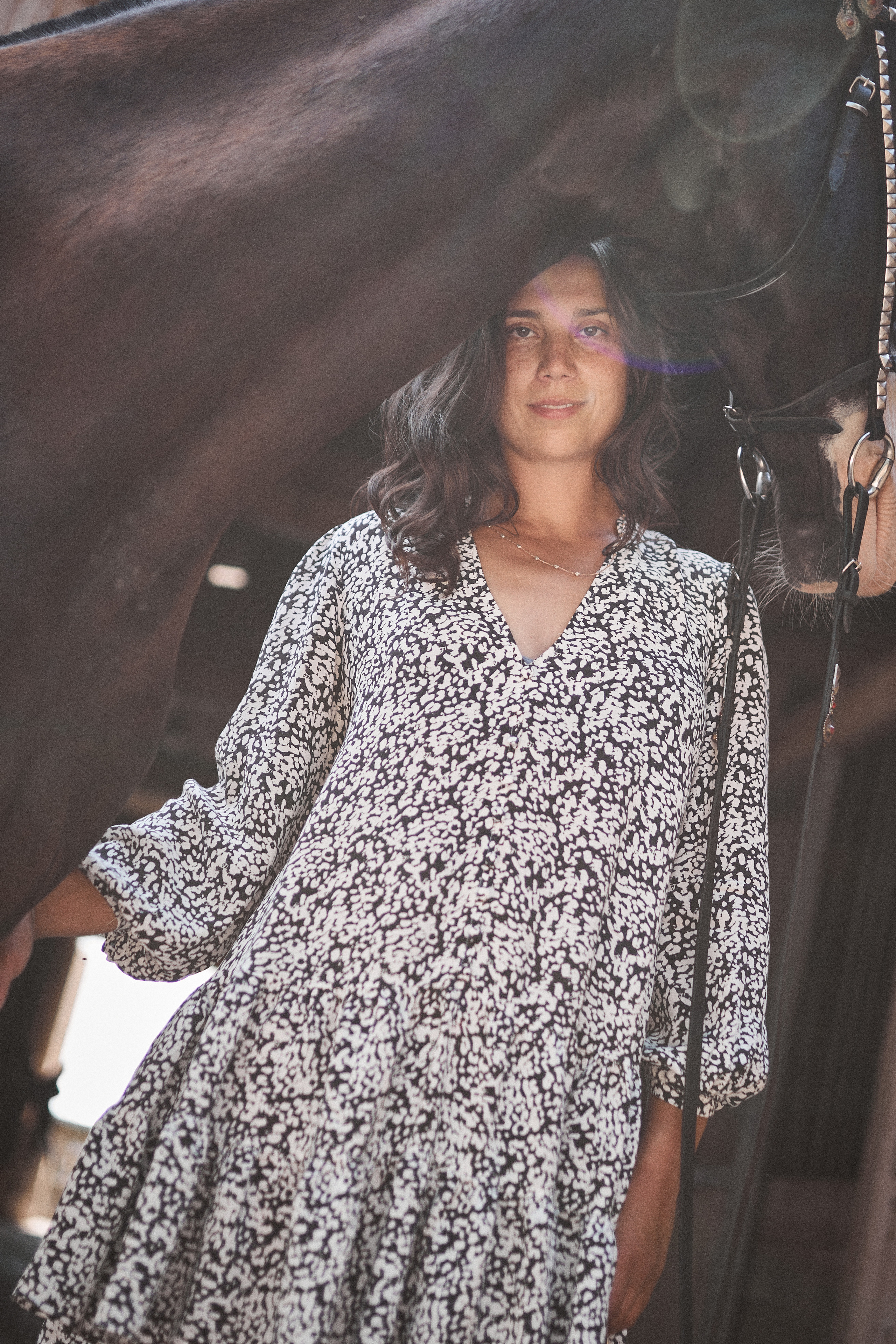 Дарья и ахалтекинцы. Конный клуб Каприоль. Фотосессии с лошадьми в Москве, Новосибирске