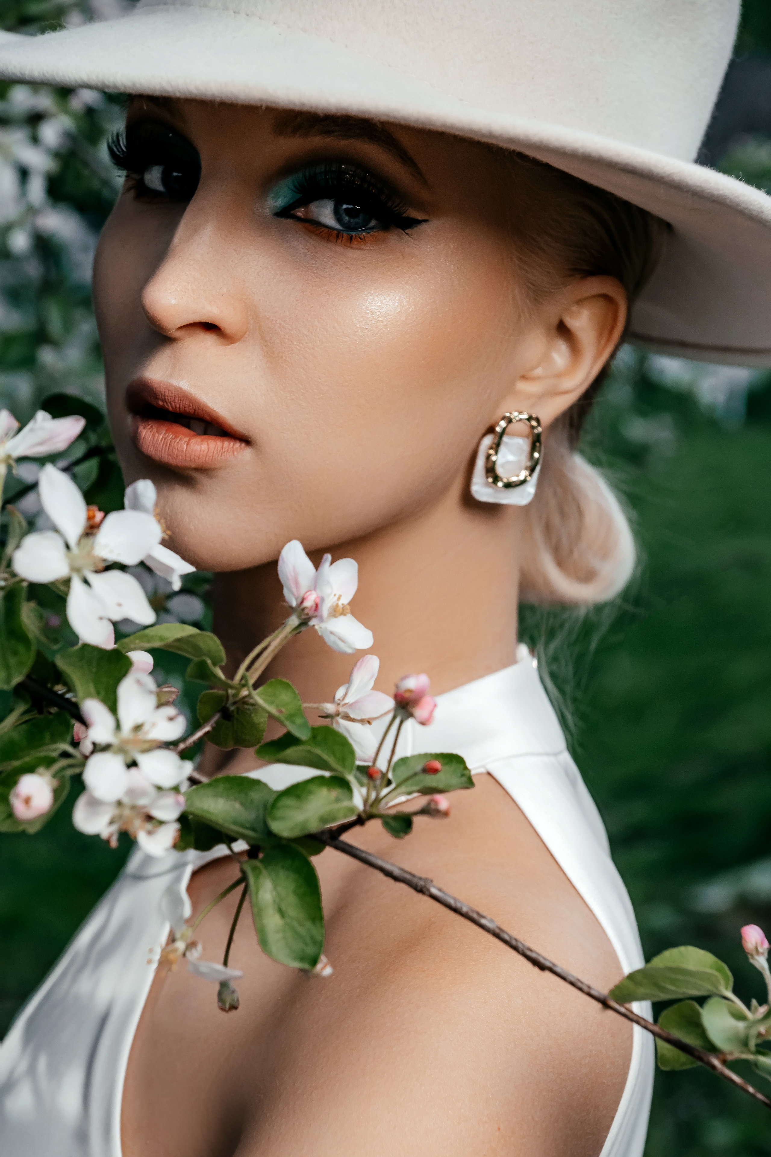 Виолетта, цветение, Усадьба Гребнево. Свадебный и семейный фотограф Виктория Носачёва. Щелково, Москва и МО