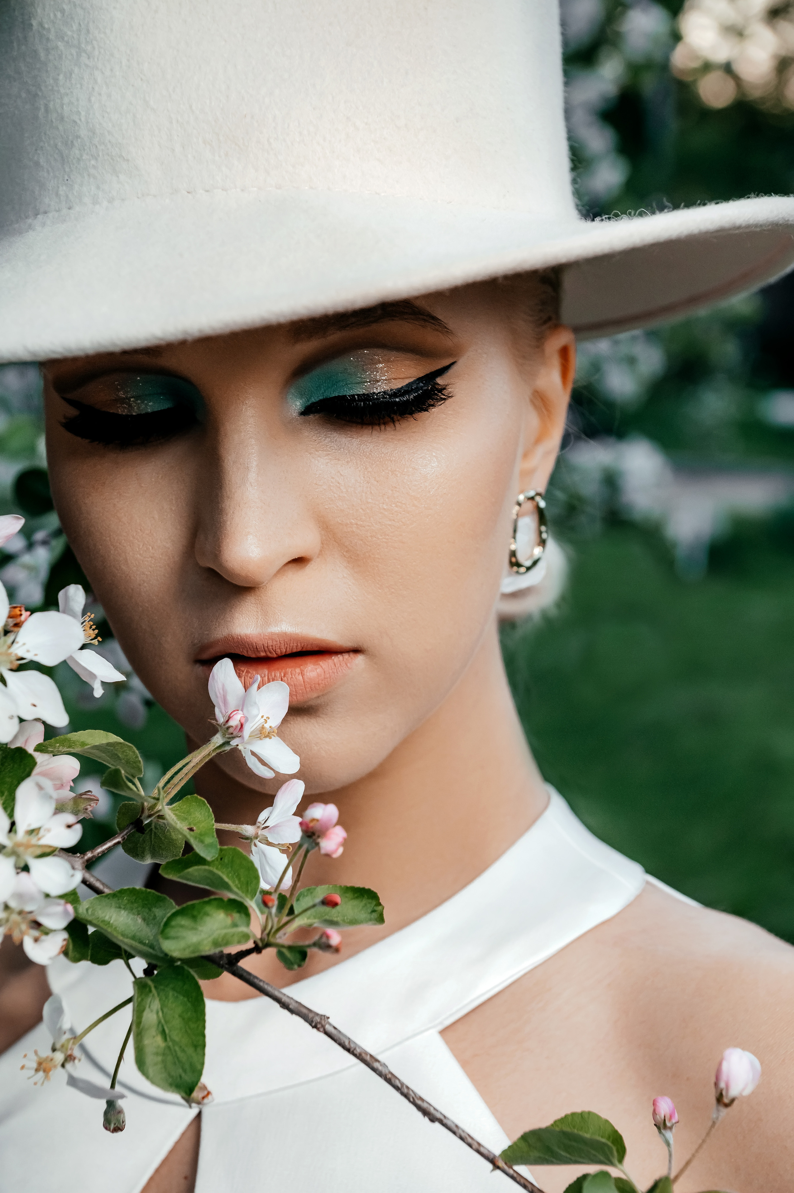 Виолетта, цветение, Усадьба Гребнево. Свадебный и семейный фотограф Виктория Носачёва. Щелково, Москва и МО