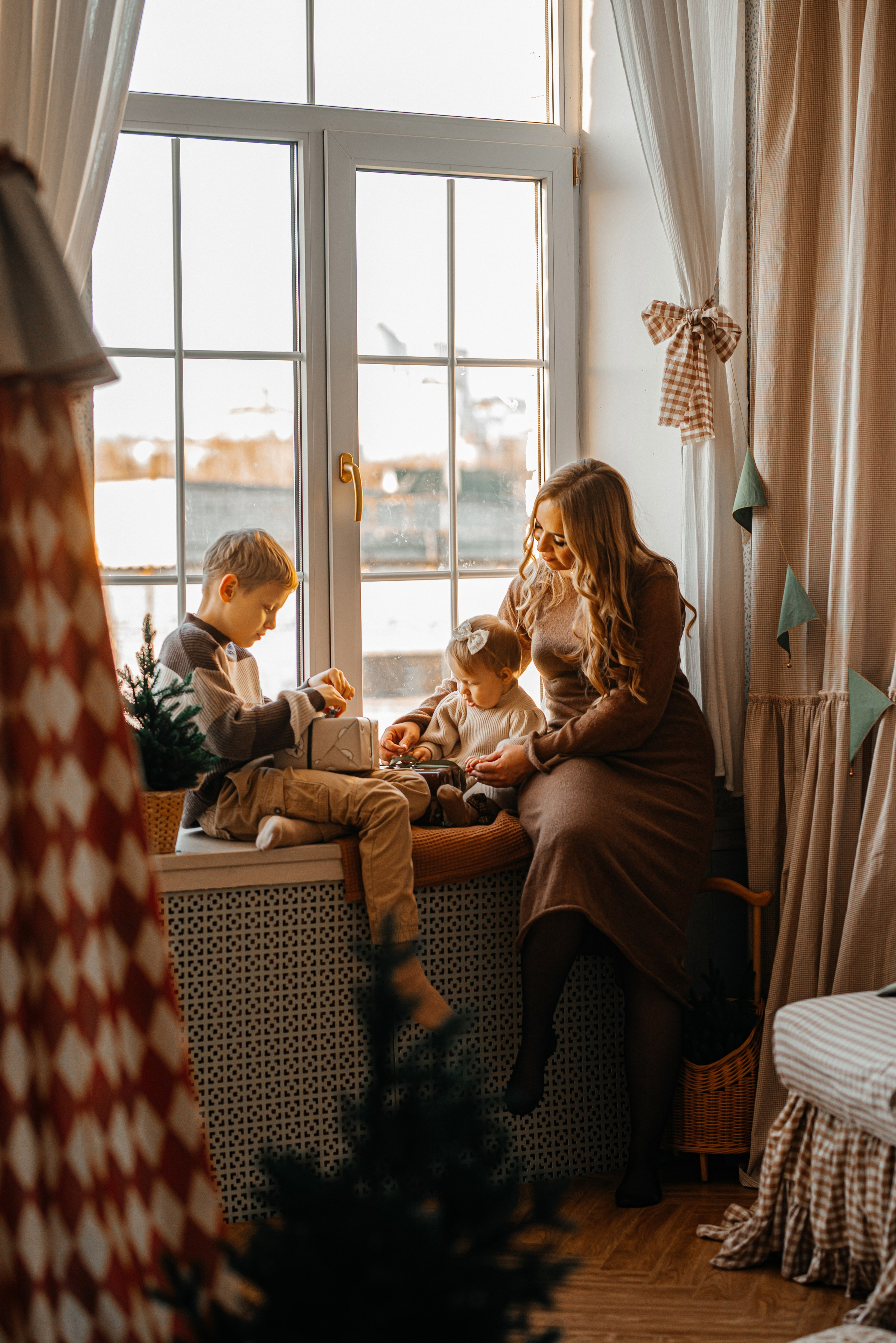 Лера, Арсений, Аврора. Фотограф Таинств Крещения и Венчания в г. Курске