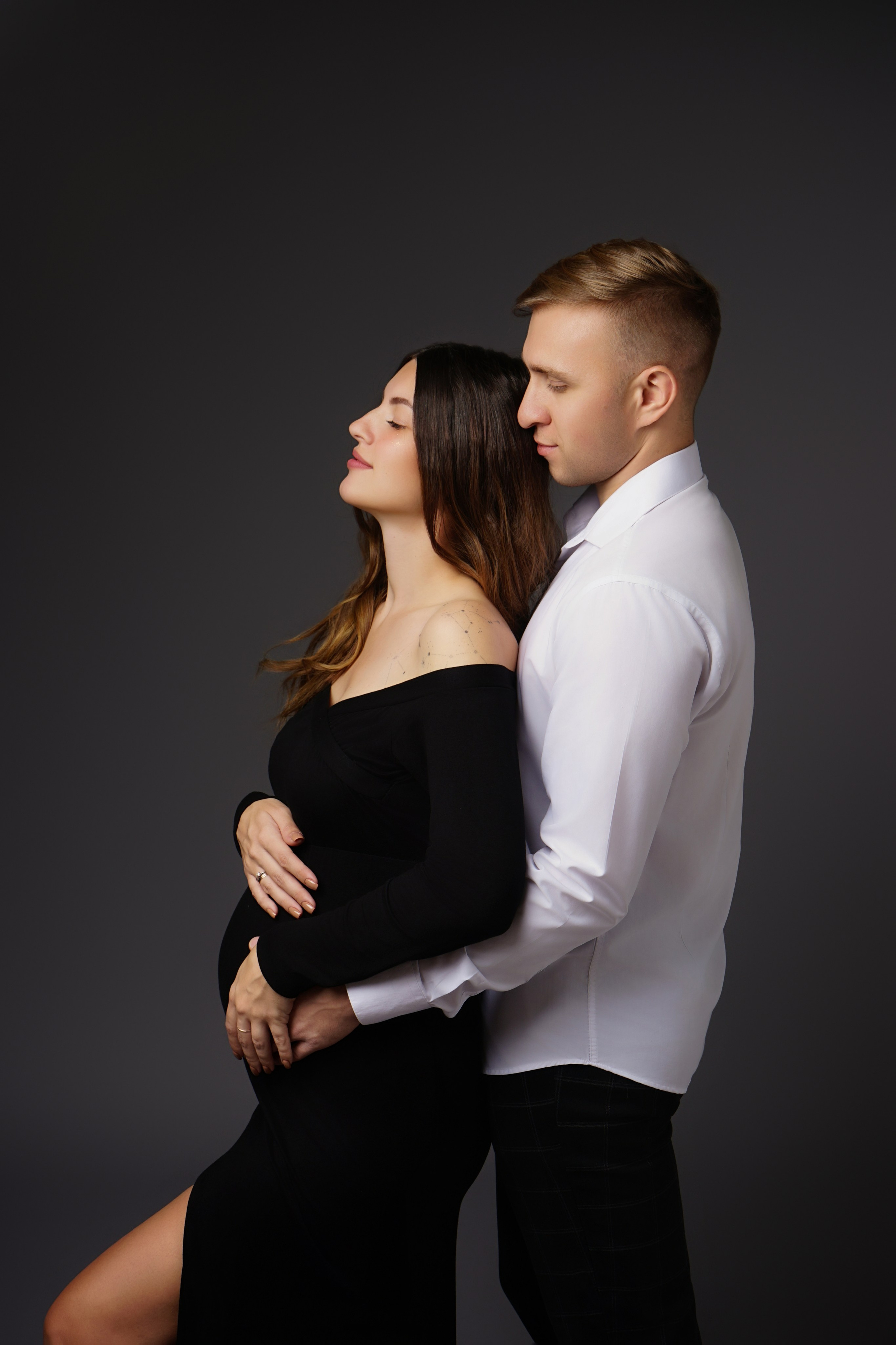 Съёмка беременности в моей фотостудии «НЕБО». Женский фотограф в Химках Алёна Ленёва