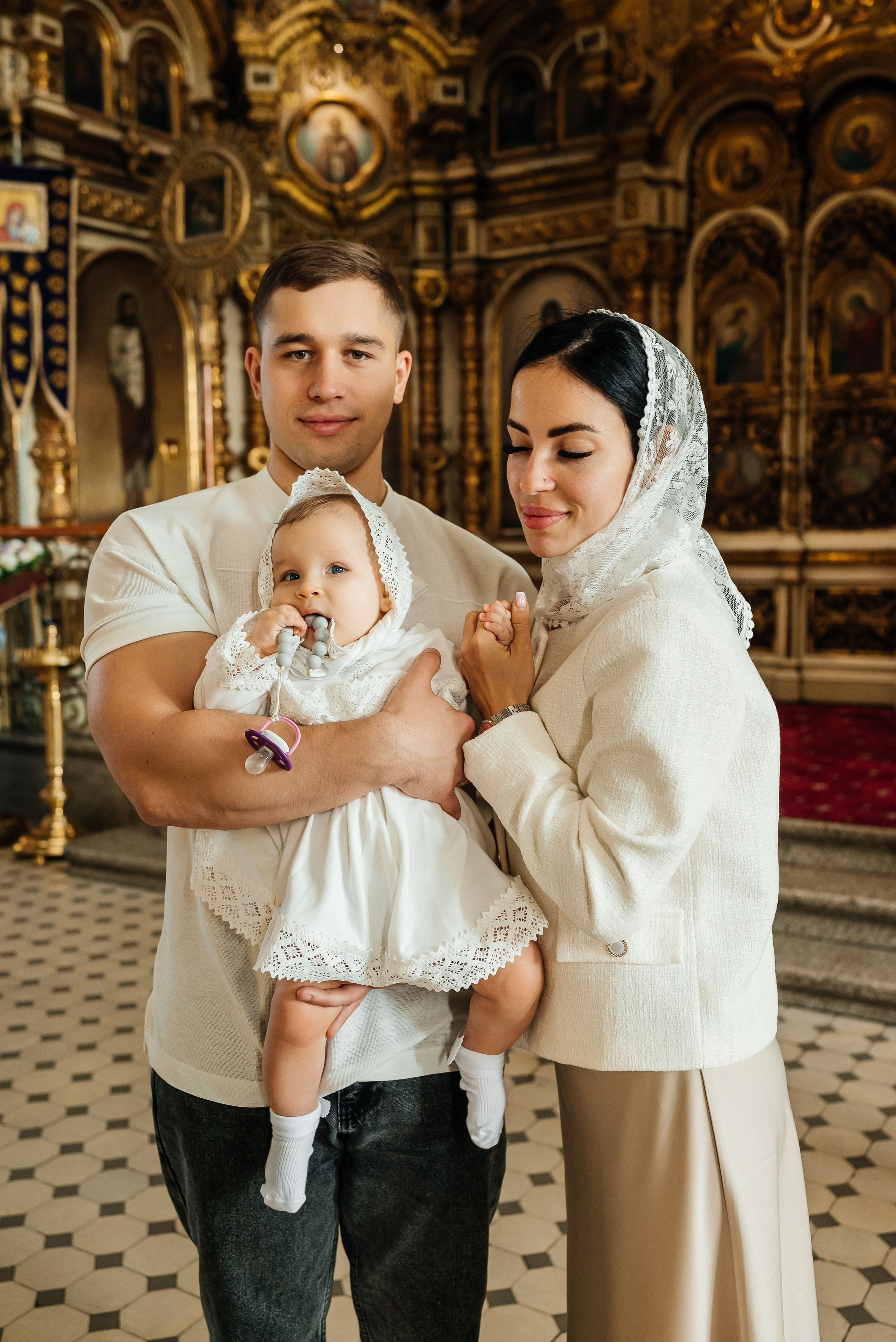 Крещение в Храме Успения Пресвятой Богородицы Гундоровский. Фотограф в Каменске-Шахтинском и парке Лога Ольга Сагал