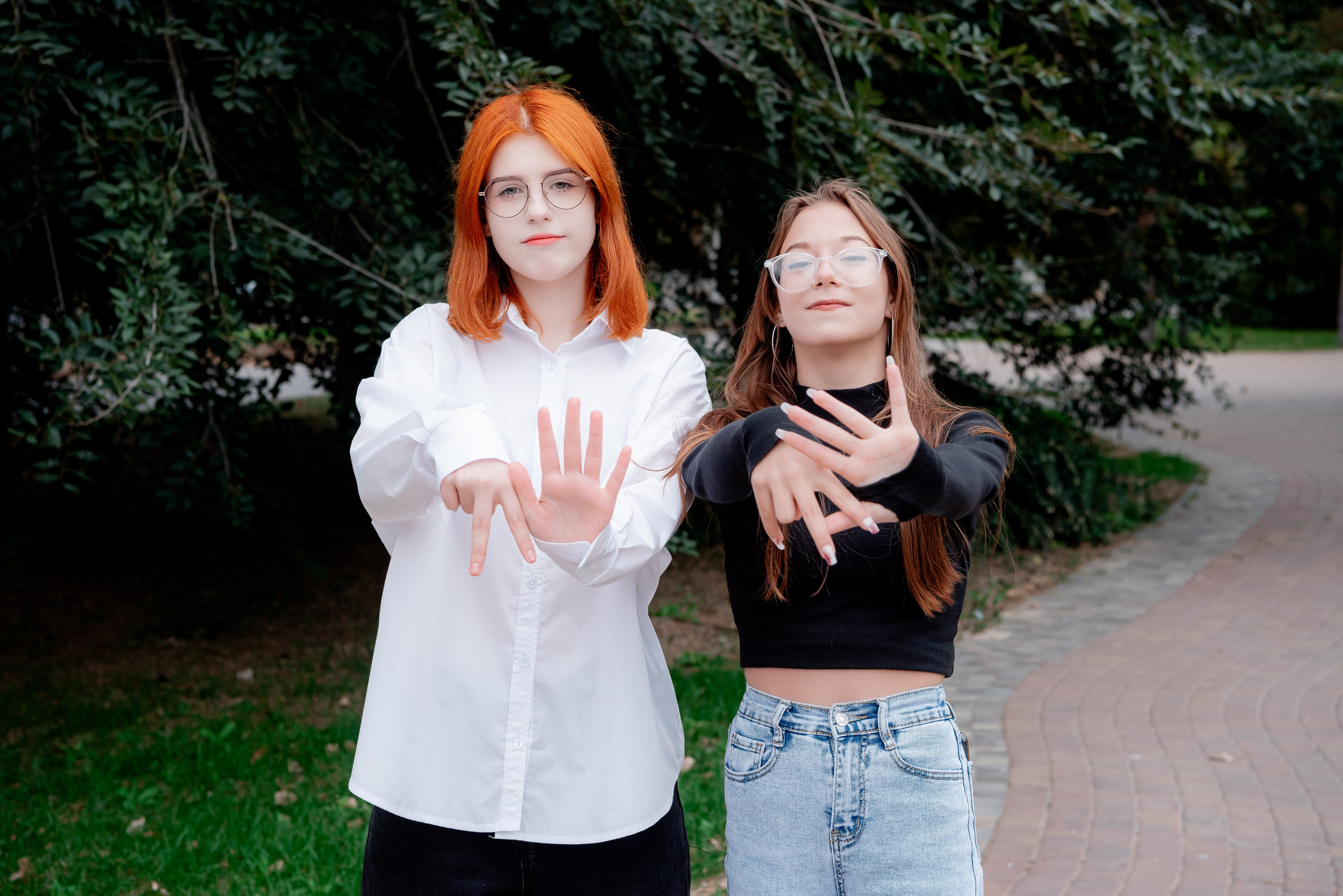 Фотосессия в парке для альбома школьники 9 класс. Фотограф в Волгограде и Волжском Александр Горбань