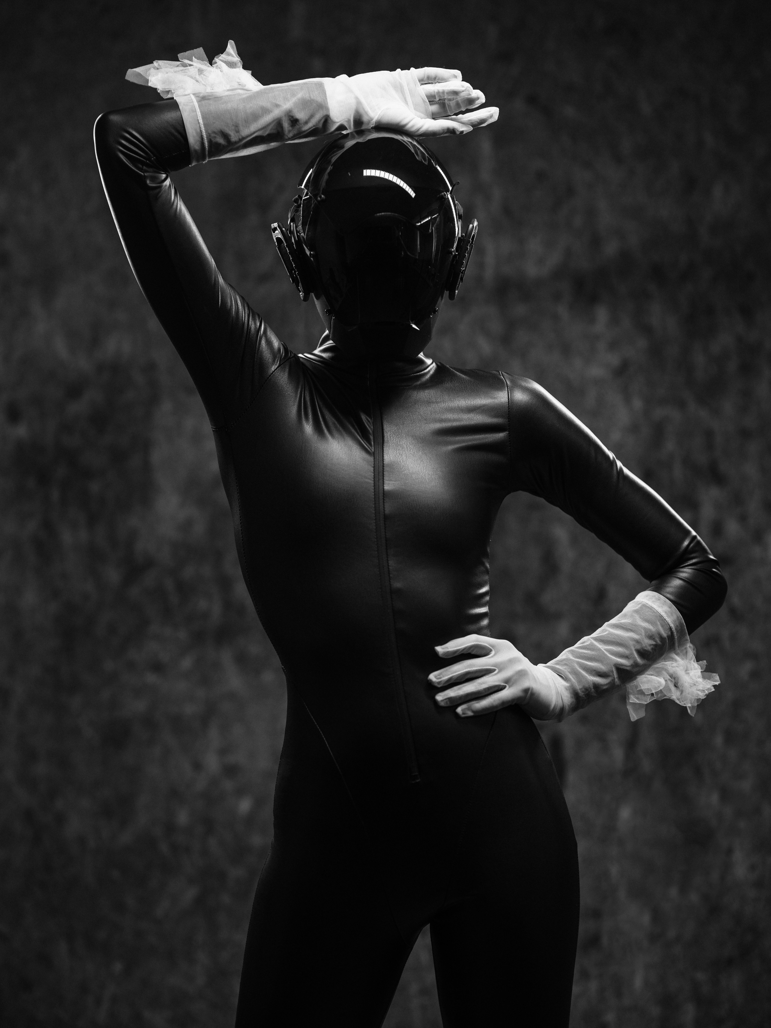 Контент для дизайнера одежды (перчатки). Фотограф Олег Сотник