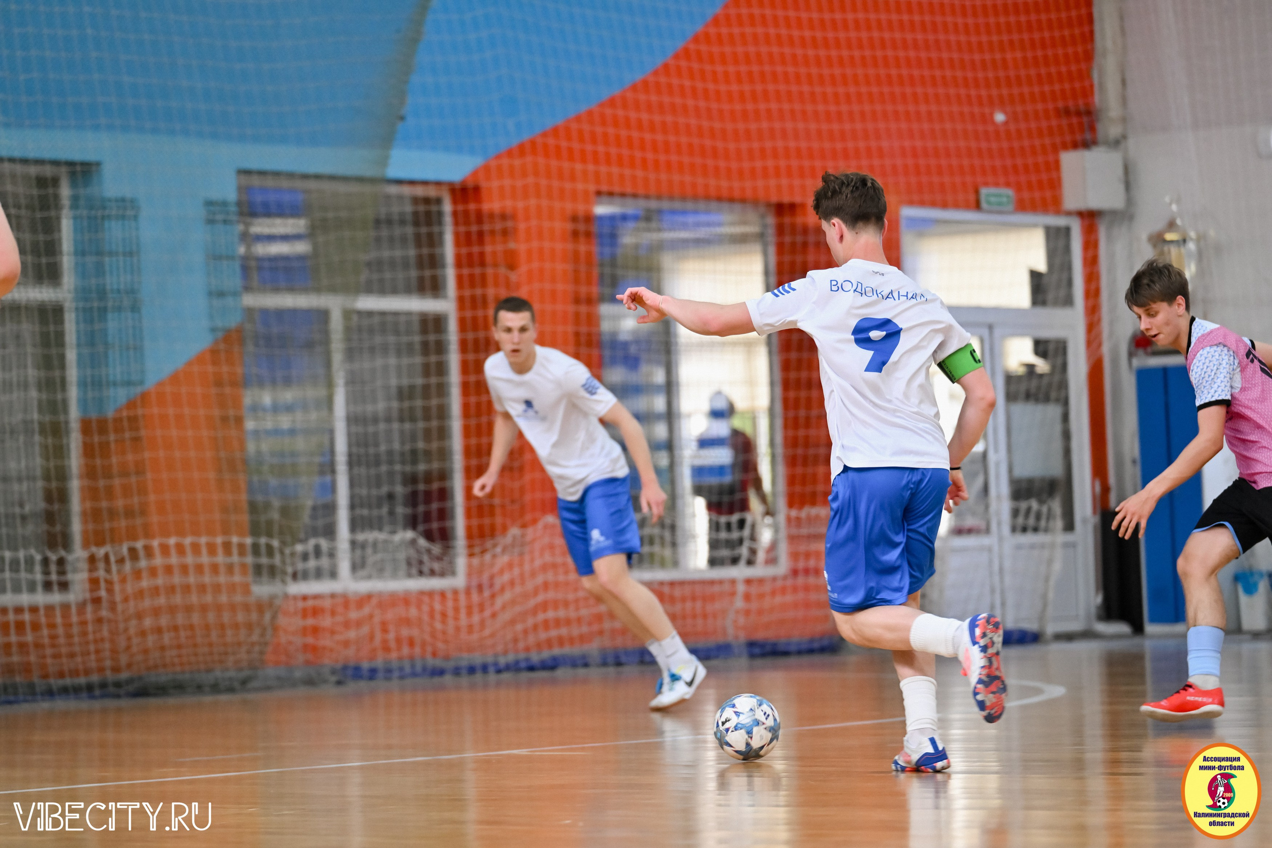 8 тур Корпоративной Бизнес-Лиги по футзалу. VIBECITY.RU Вайб Сити Ру Фоторепортажи Фотоотчеты Калининград
