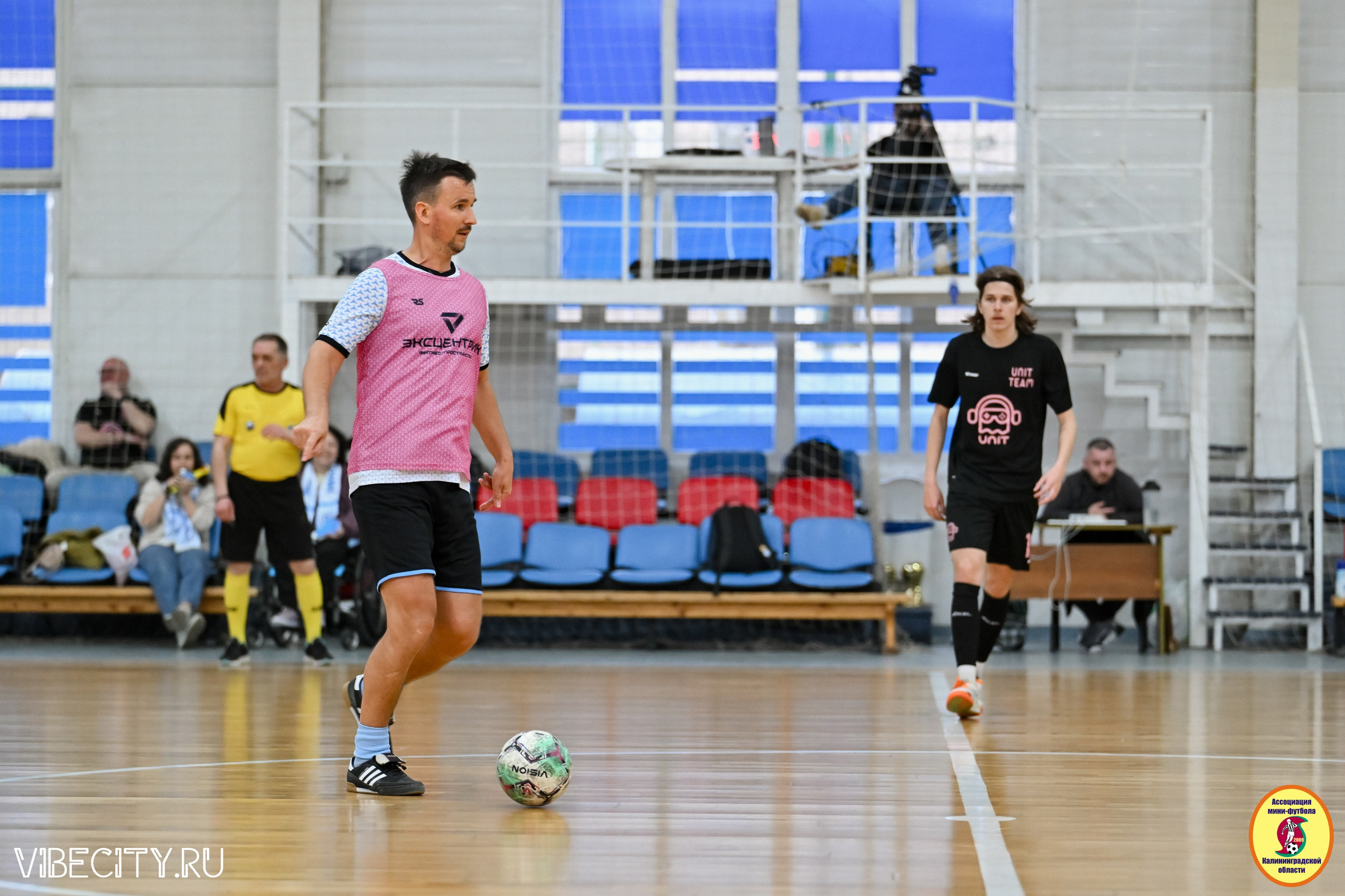 8 тур Корпоративной Бизнес-Лиги по футзалу. VIBECITY.RU Вайб Сити Ру Фоторепортажи Фотоотчеты Калининград