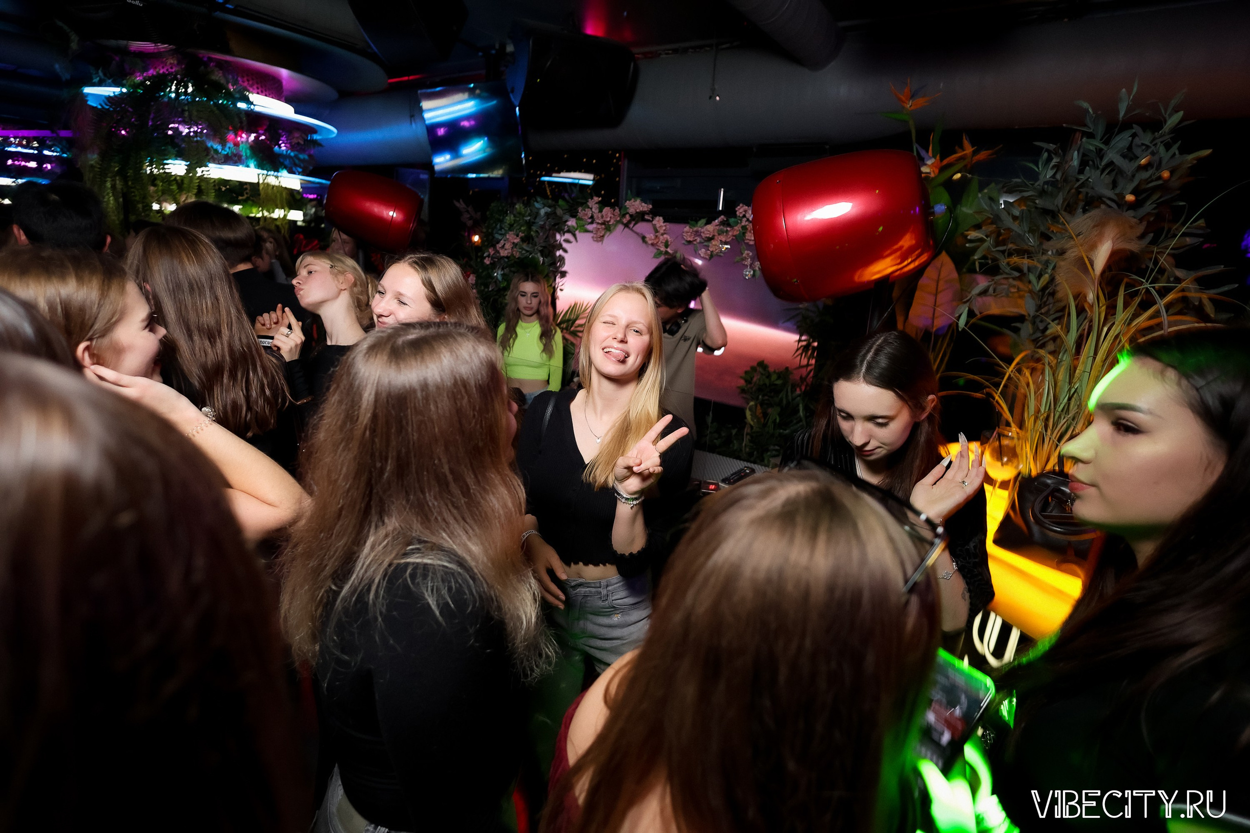 DOUBLE U. VIBECITY.RU Вайб Сити Ру Фоторепортажи Фотоотчеты Калининград