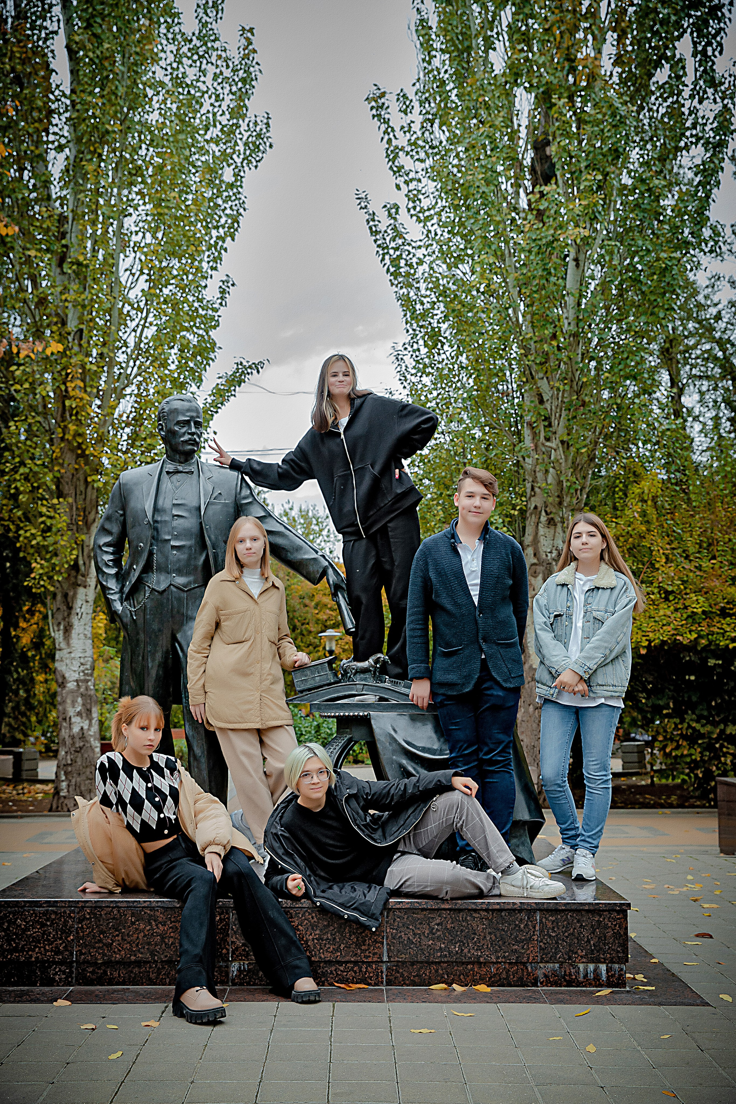 Фотосессия Гимназия № 36 Класс 9. Современные Выпускные Альбомы в Ростове-на-Дону