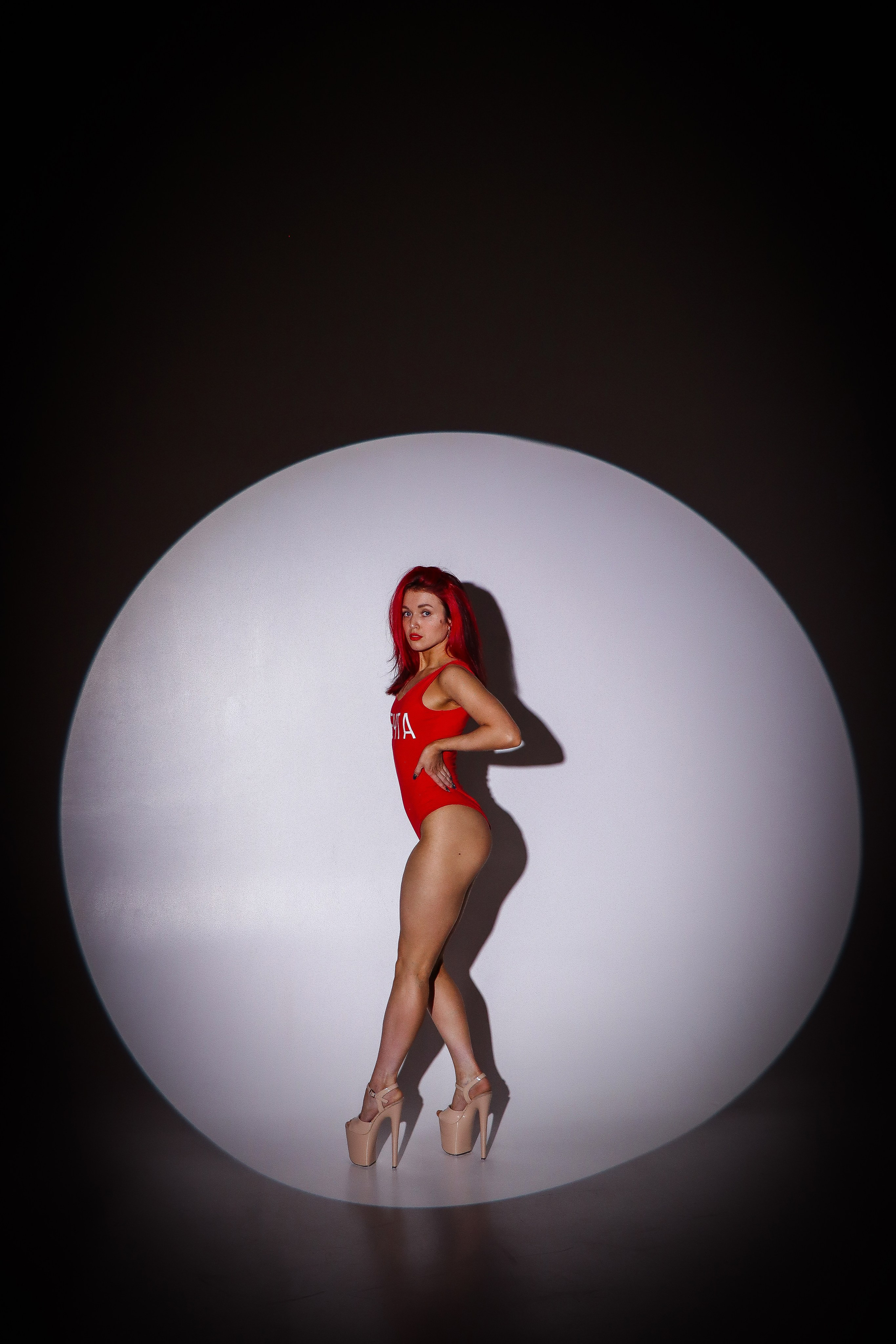 Новогодний контент съёмка для студии моментального загара. ФОТОГРАФ ЕКАТЕРИНБУРГ