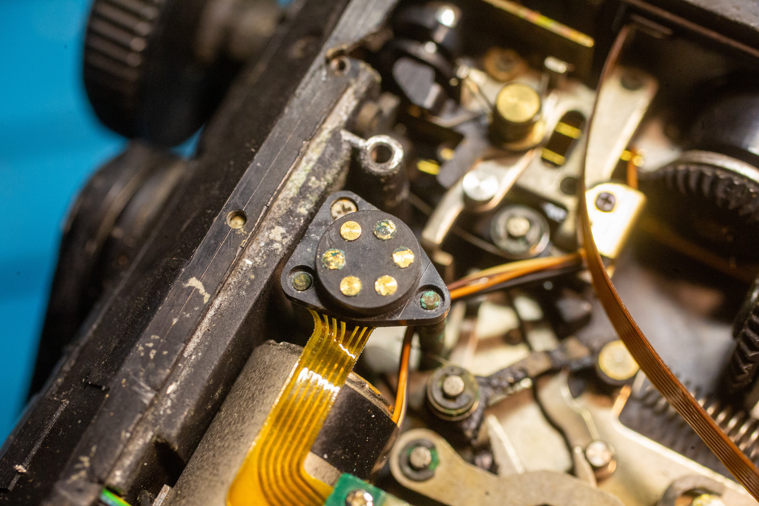 Mamiya залита электролитом. Ремонт Mamiya в Москве, Санкт петербурге