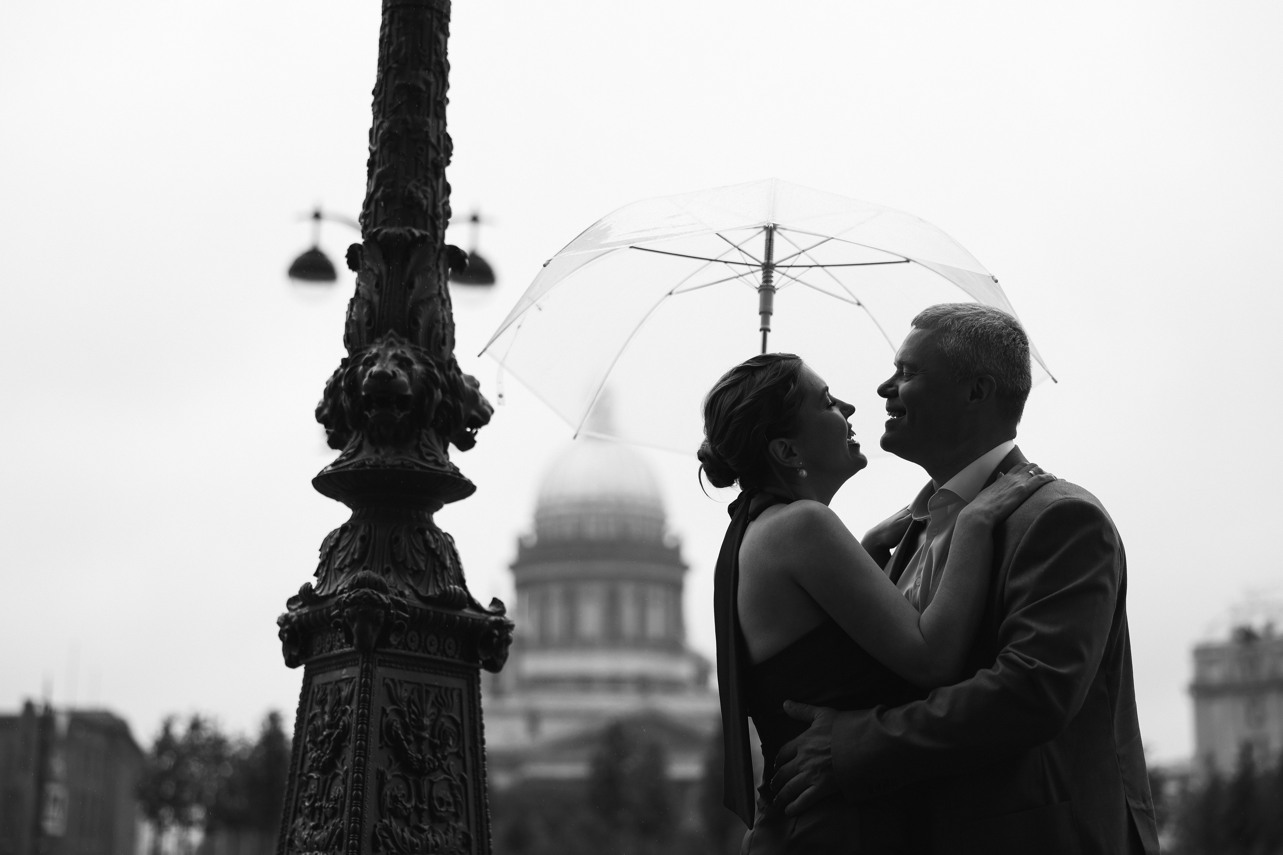 Дождь и поцелуи. Свадебный и семейный Фотограф Денис Кошель