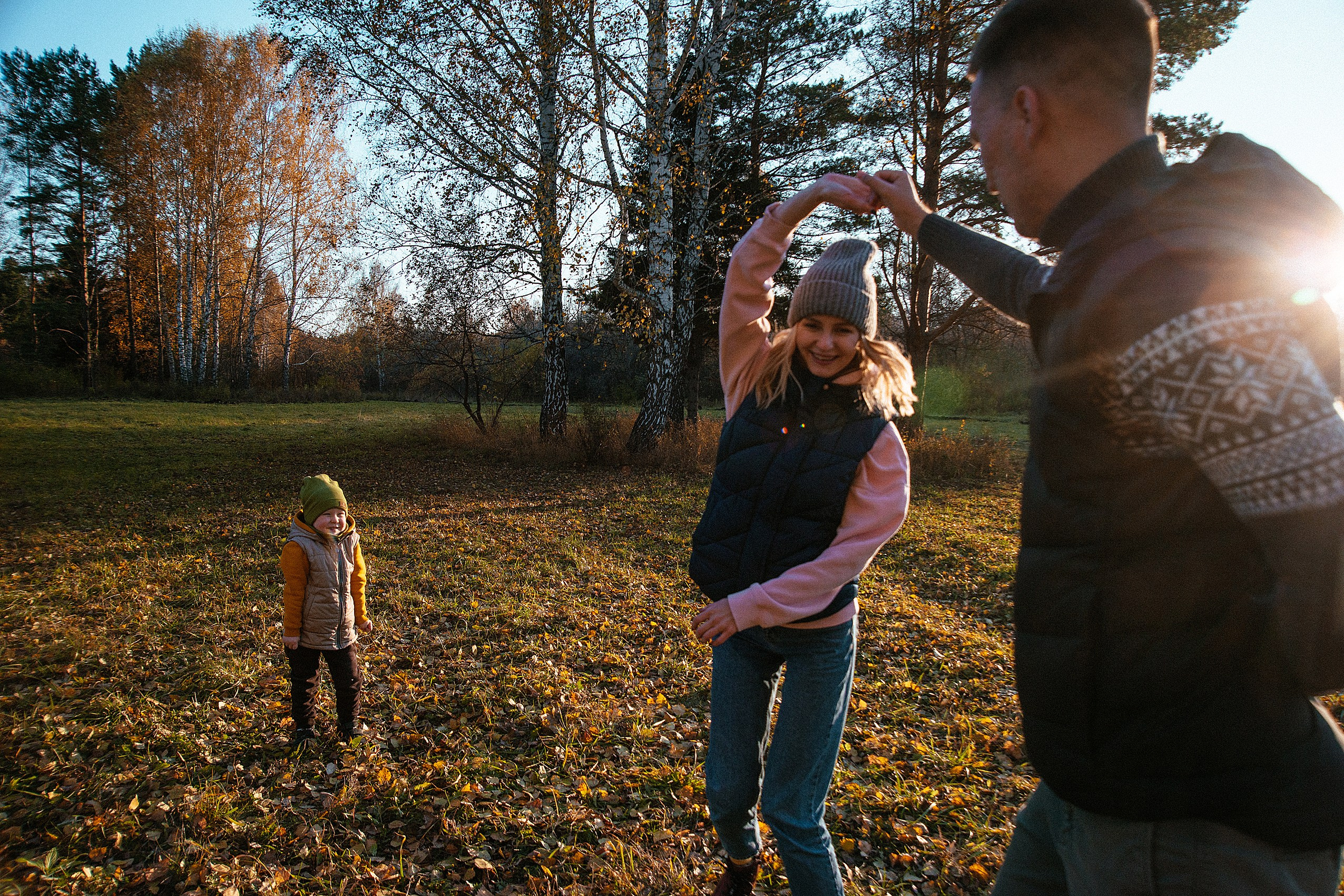 Семейная осенняя фотосессия в Краснообске. Семейный фотограф Дарья Едапина Новосибирск. Фотограф Дарья Едапина Новосибирск