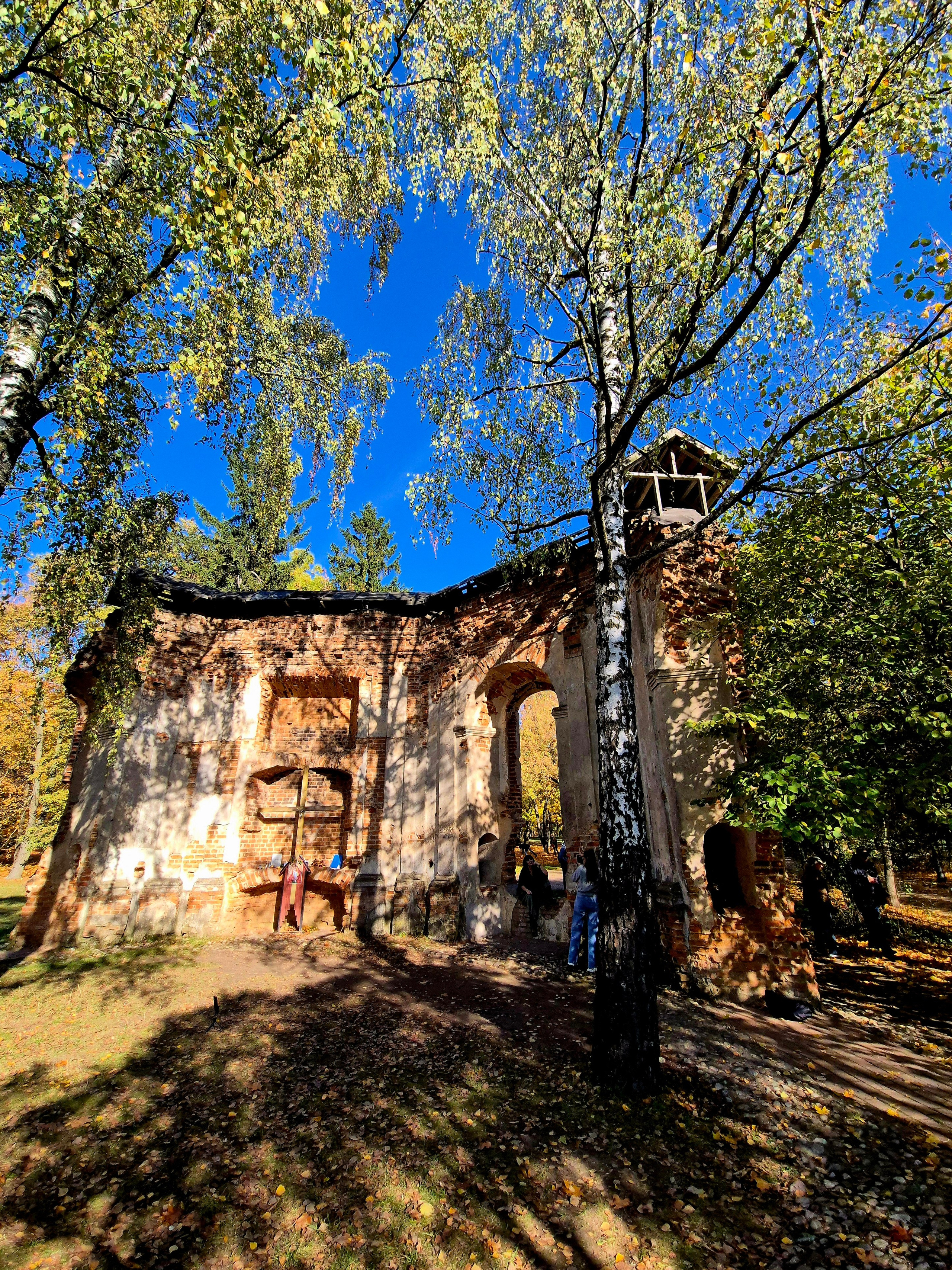 Развалины церкви, в которой была похоронена Ядвига