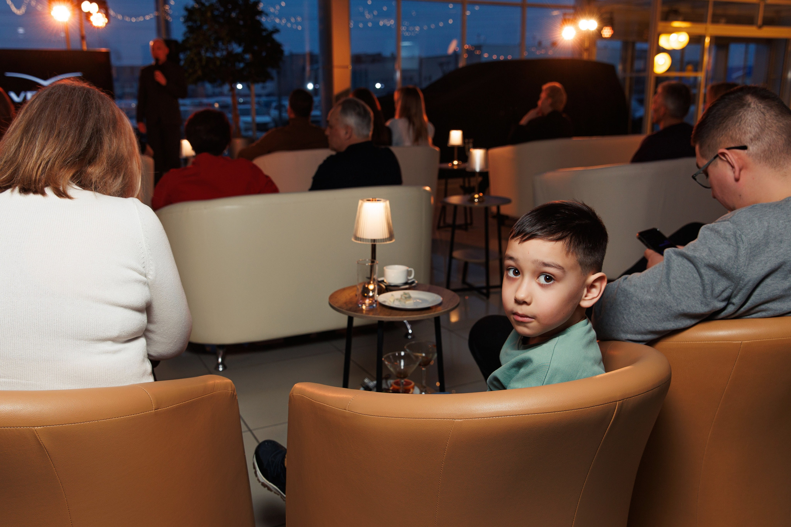 Презентация новой Toyota RAV4. Репортажный и свадебный фотограф в Уфе Павел Кожевников