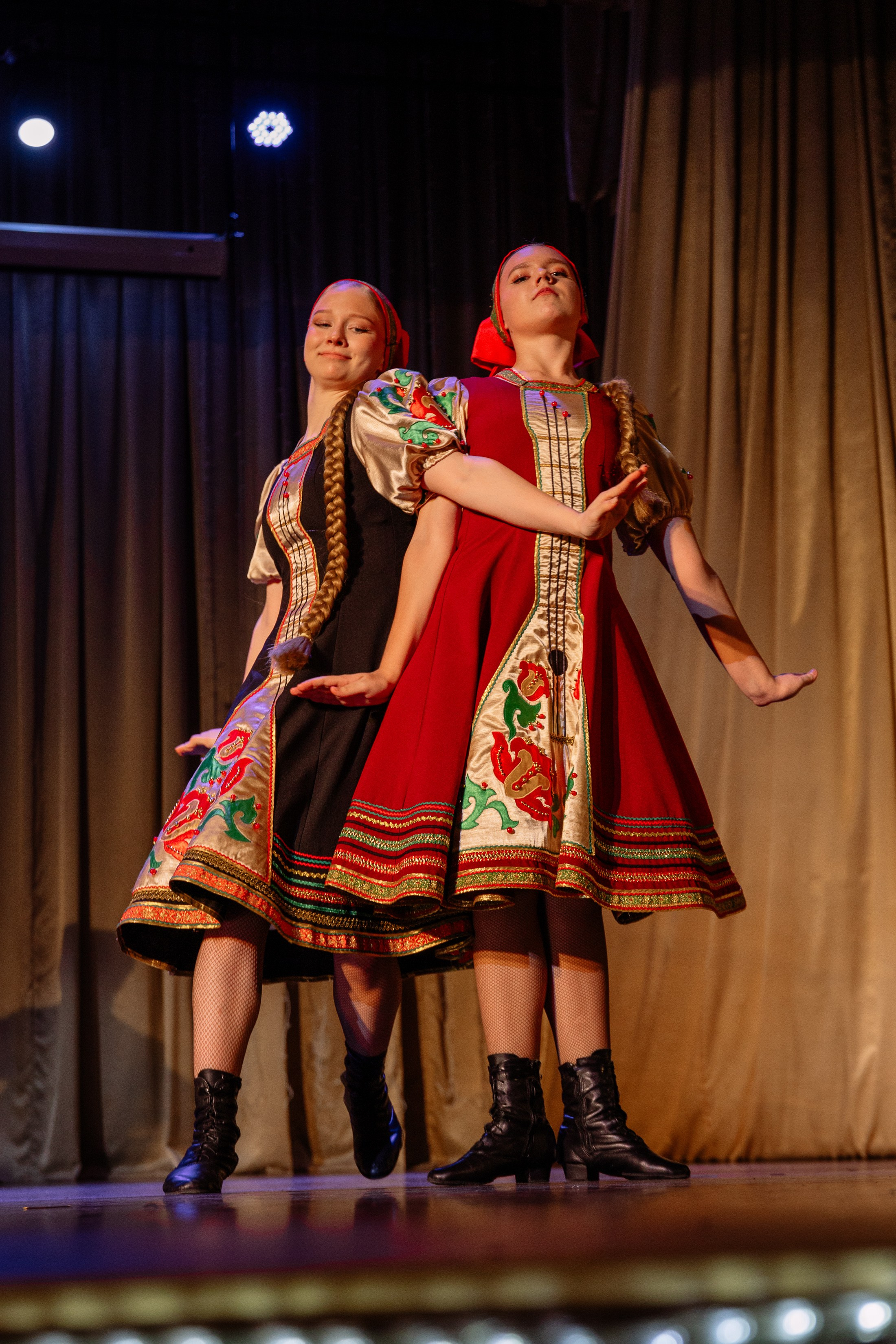 Сибирские узоры ДК Ефремова. Фотограф Юлия Мальцева