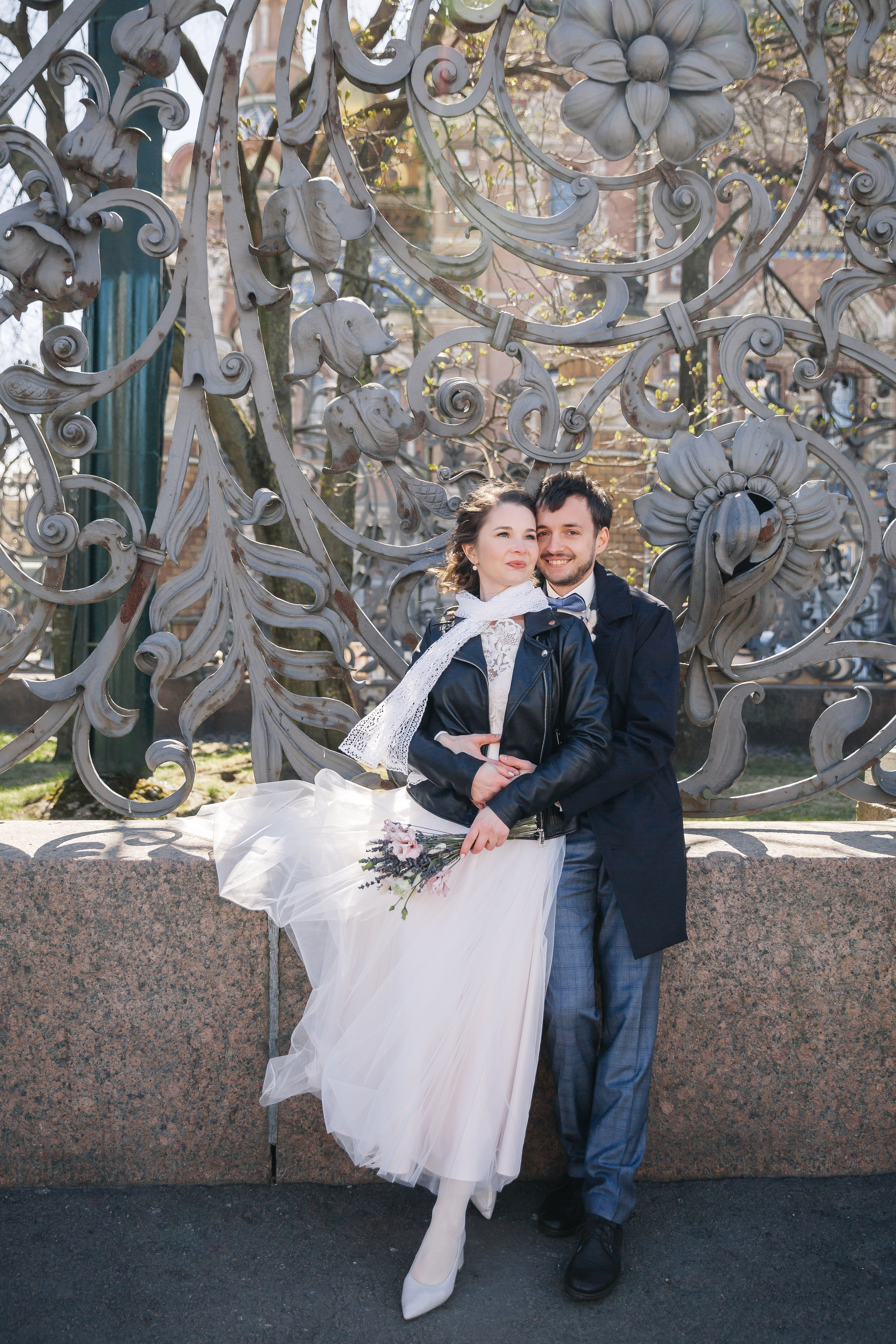 МАЙ | Дворец № 1, Атланты, Эрмитажный дворик. Свадебный фотограф в Санкт-Петербурге Полина Корзухина