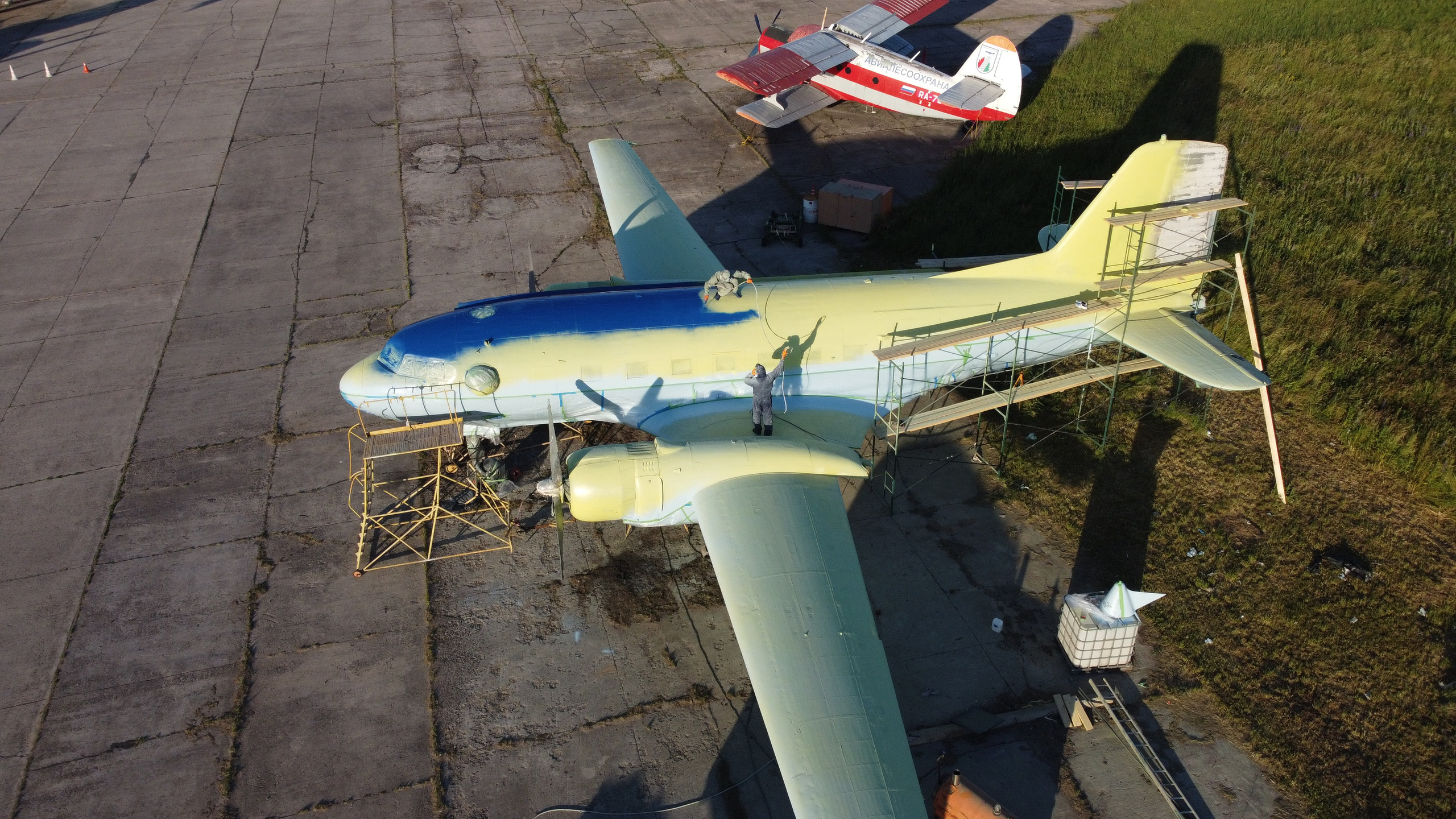 Ил-14Т «Голубая Мечта» — покраска (2022г). Фотоальбом показывающий увлекательный мир авиации и мир медведей Андрея Иванова