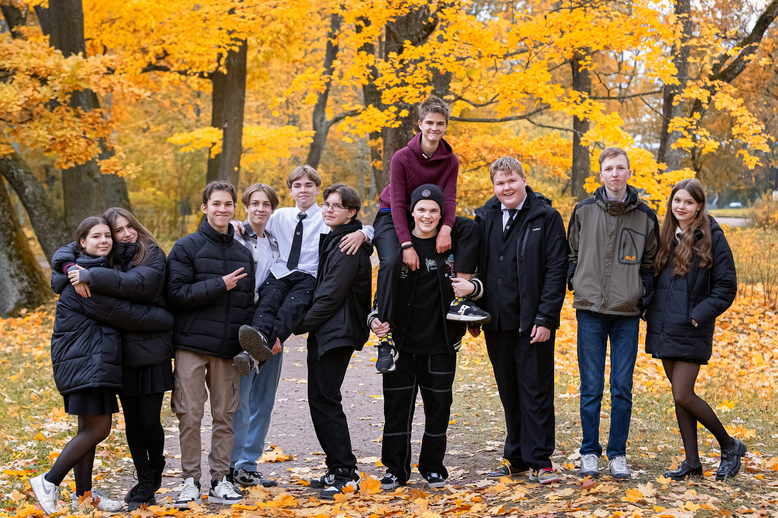 Осень. Старшая школа. Свадебный, семейный, детский фотограф в Санкт-Петербурге