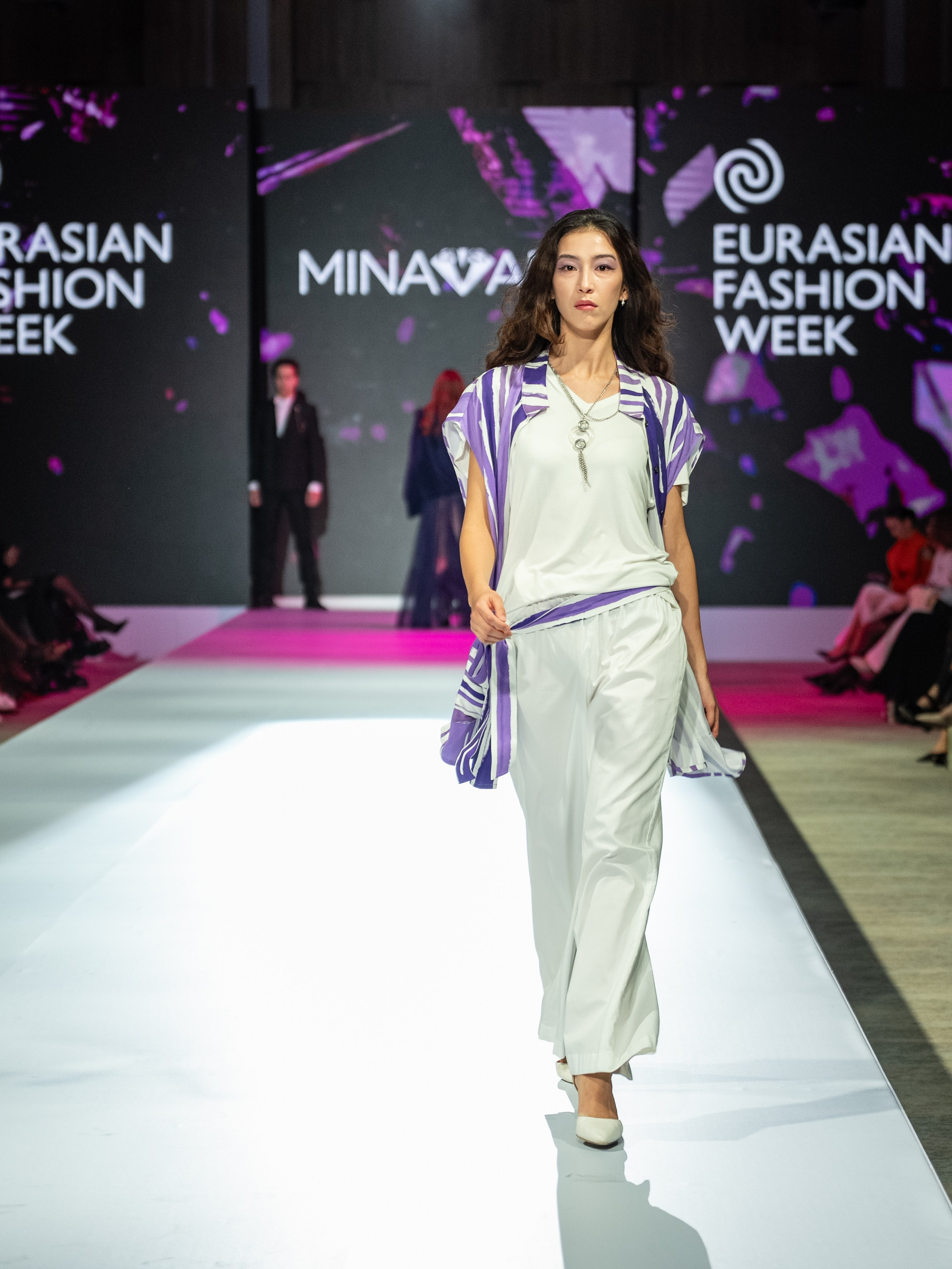 Eurasia Fashion Week Minavara. Сайт Алматинского НЮ АРТ, будуар и фэшн фотографа Дениса Карпенко