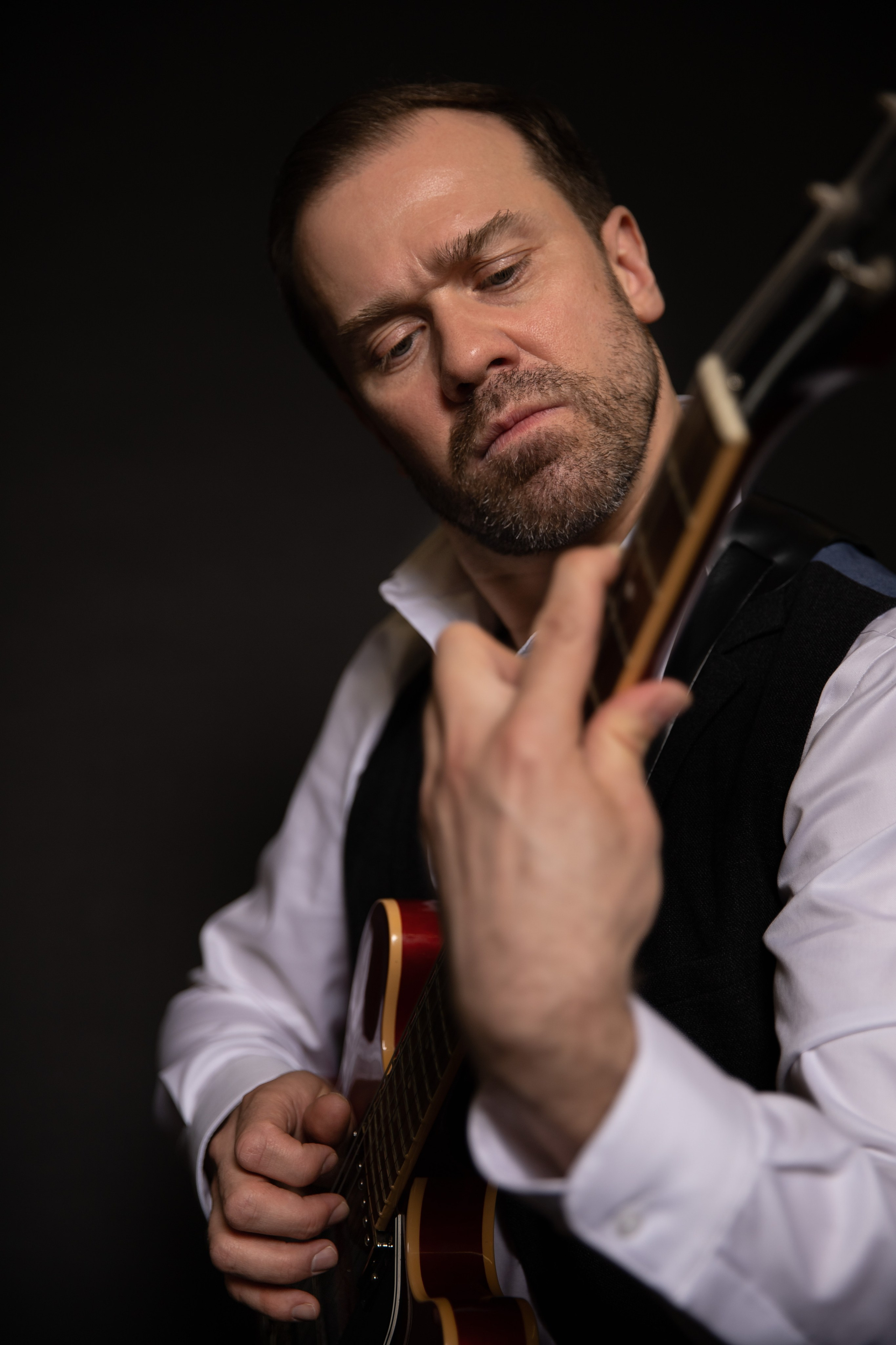 Актёрское портфолио. ФОТОГРАФ РАДОСТИ Фотосессия в студии СПб. Портретный фотограф — Юрий Торлопов