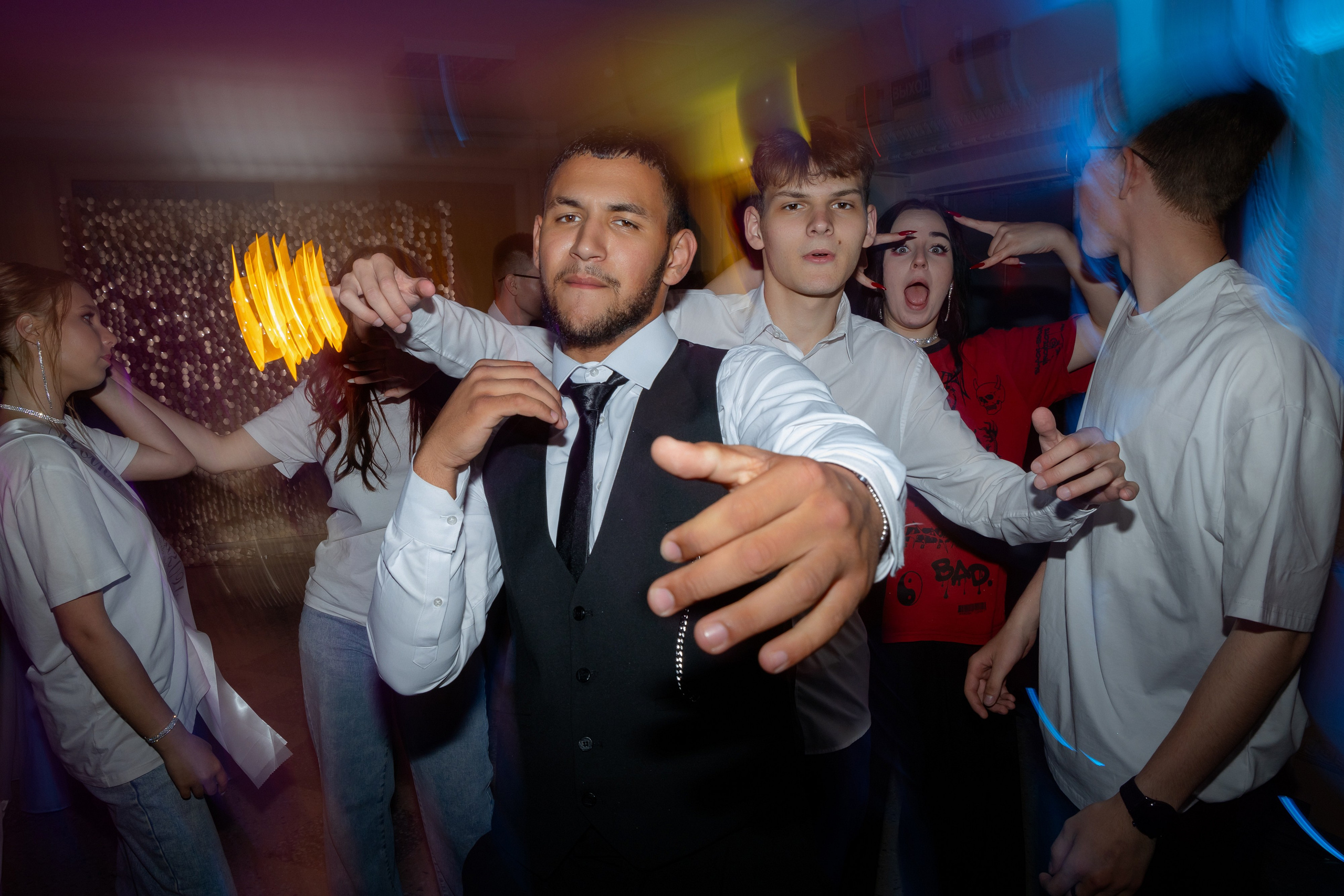 Школьный выпускной 2024 год в Соколе (Минск). Свадебный фотограф в Минске/Беларуси Сергей Спиридонов