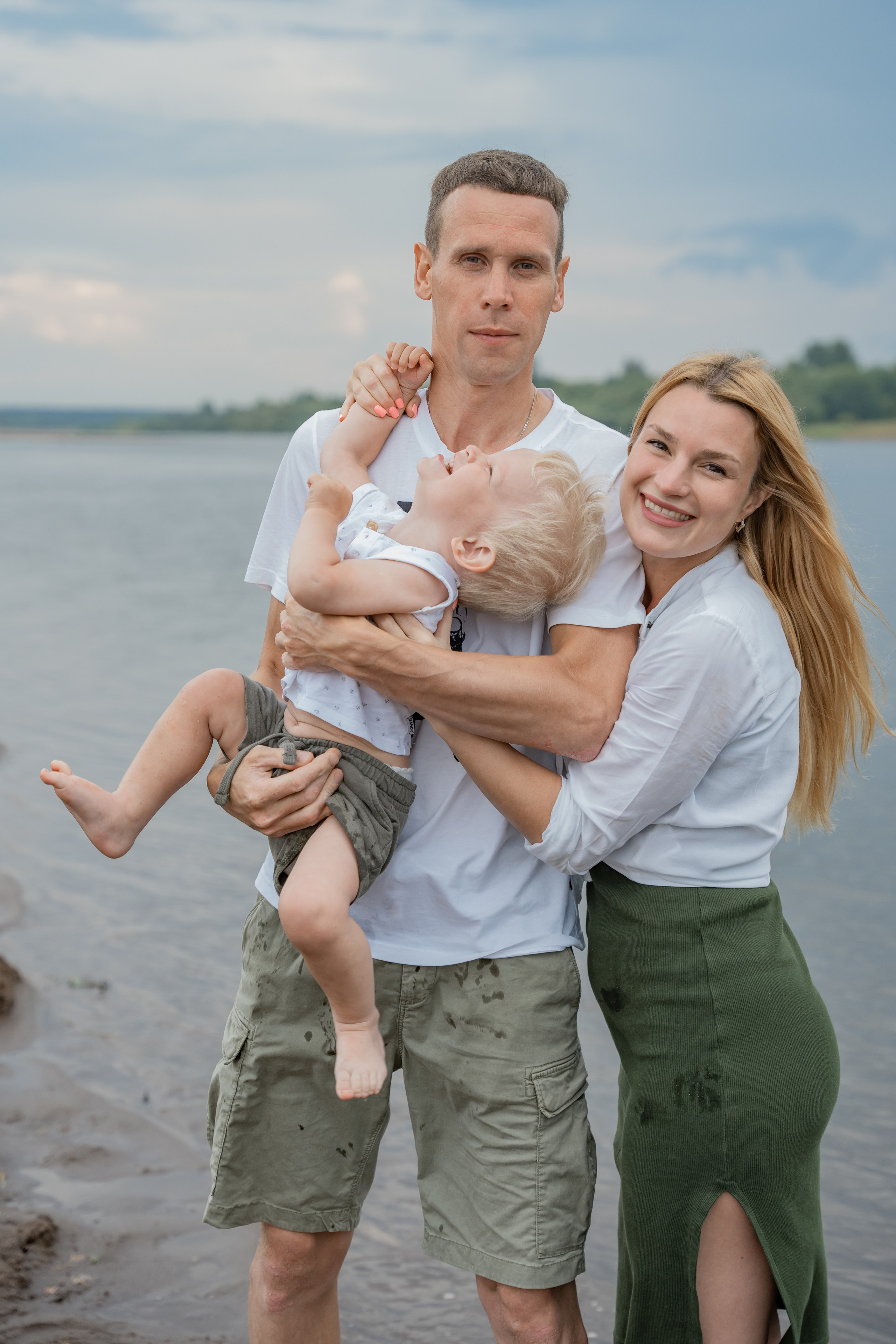 Прогулка с лапой. Пляж. Гроза