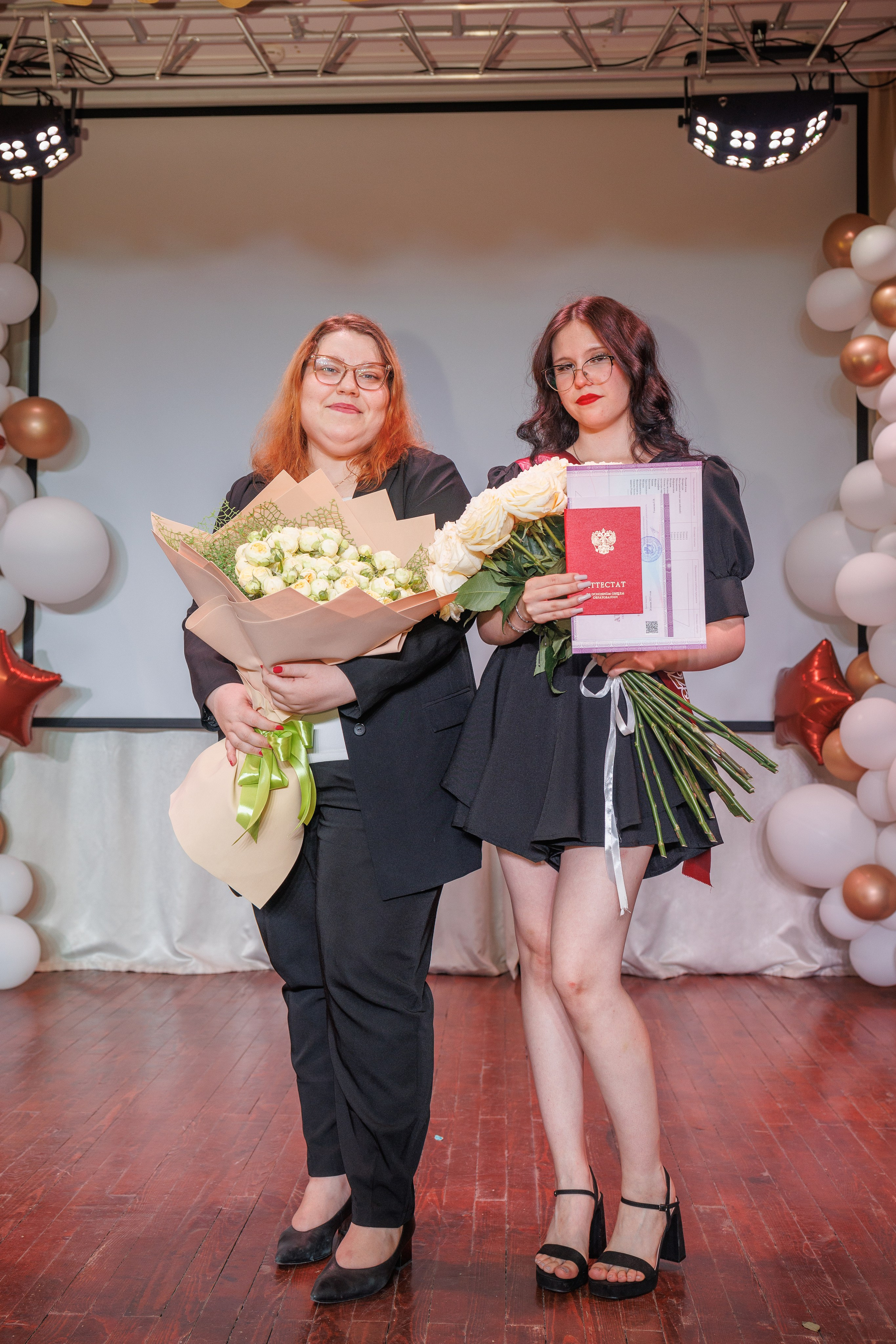 Вручение аттестатов. Свадебный и семейный фотограф в Новосибирске Ирина Дорошкова