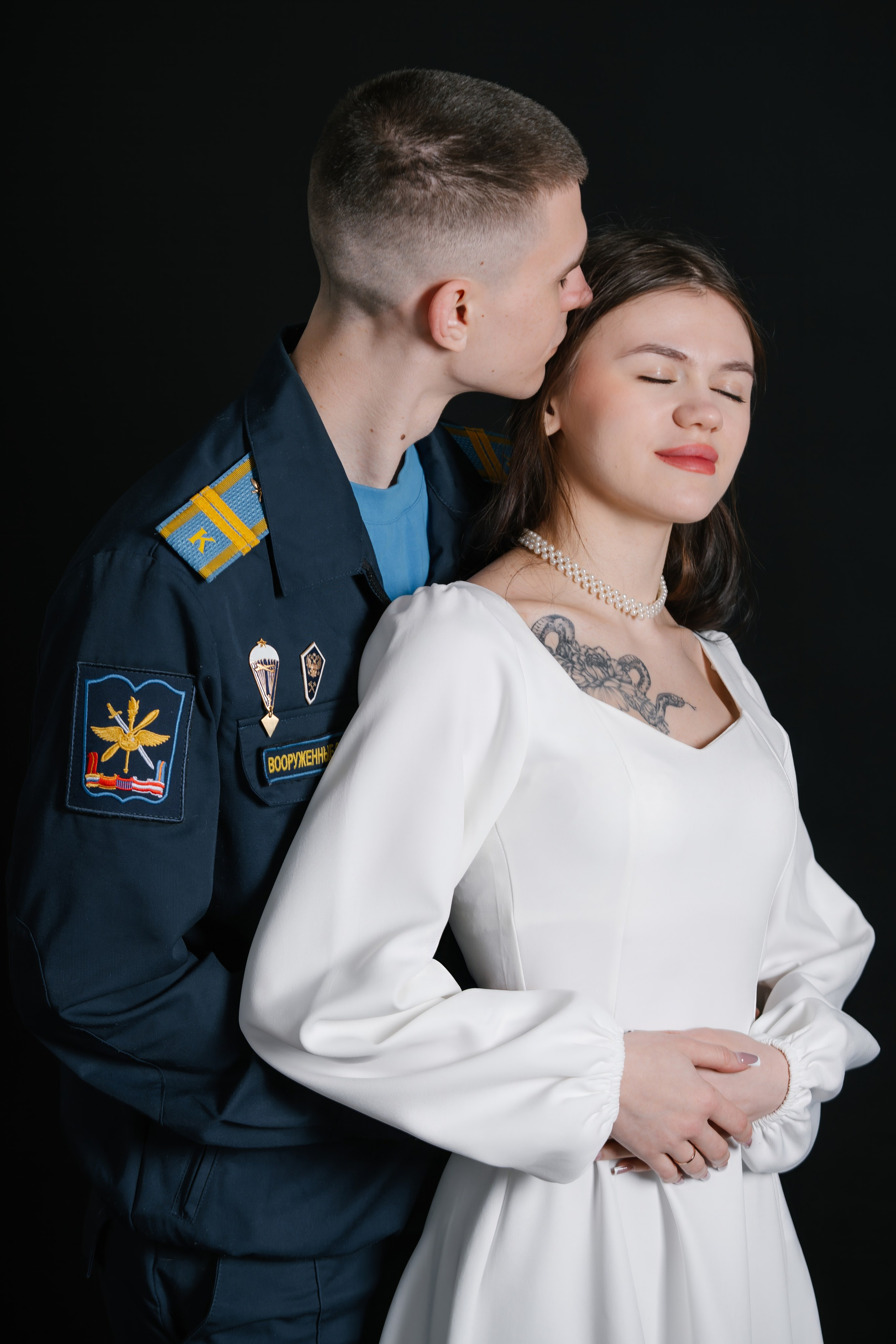 Валентина и Максим. Предметный фотограф Элеонора Грин | Профессиональная фотосъемка товаров в Воронеже