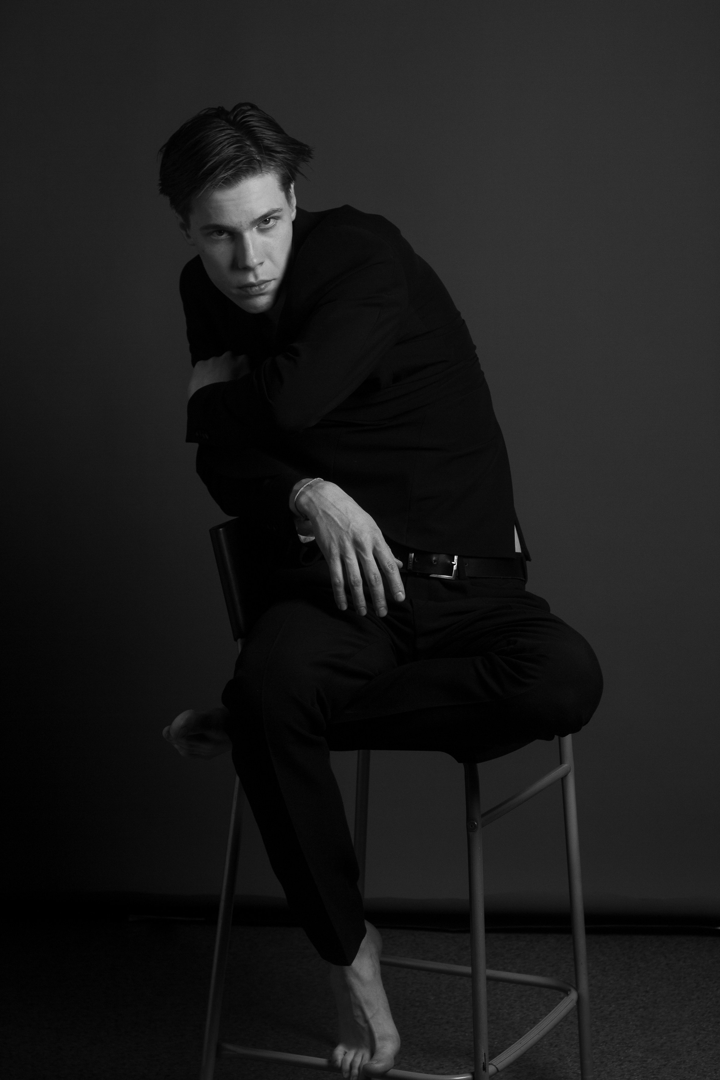 Макар, актер рекламы. Контент-фотограф для творческих единиц и мастеров в Санкт-Петербурге