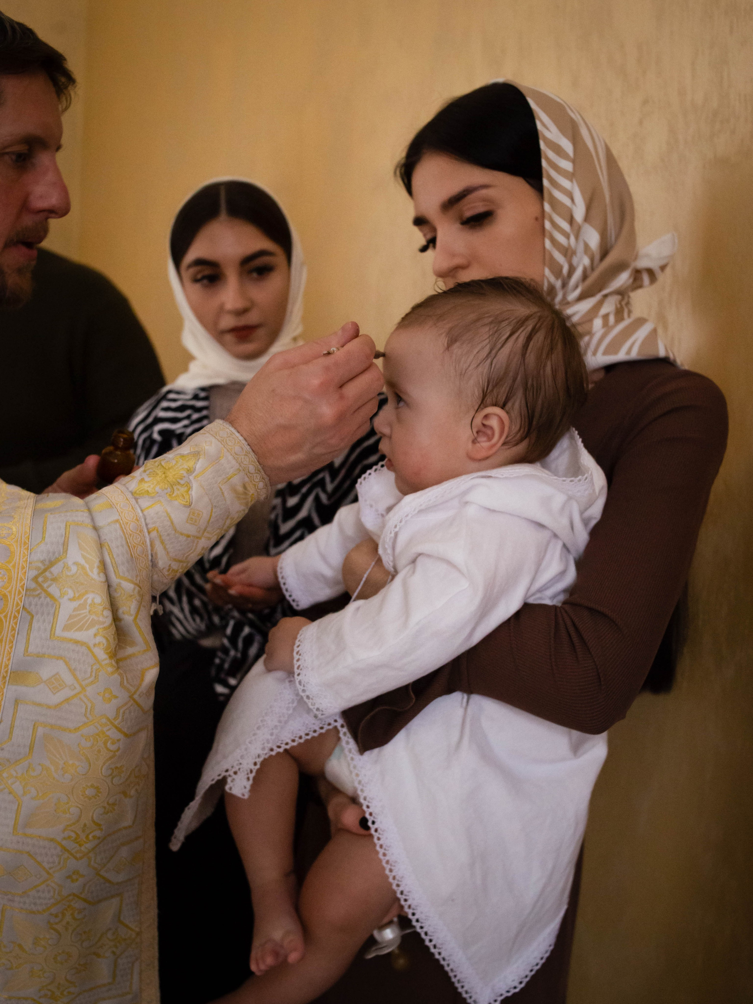 Крещение Эмира. Семейный фотограф Софи Симакова в Волгограде и Волжском