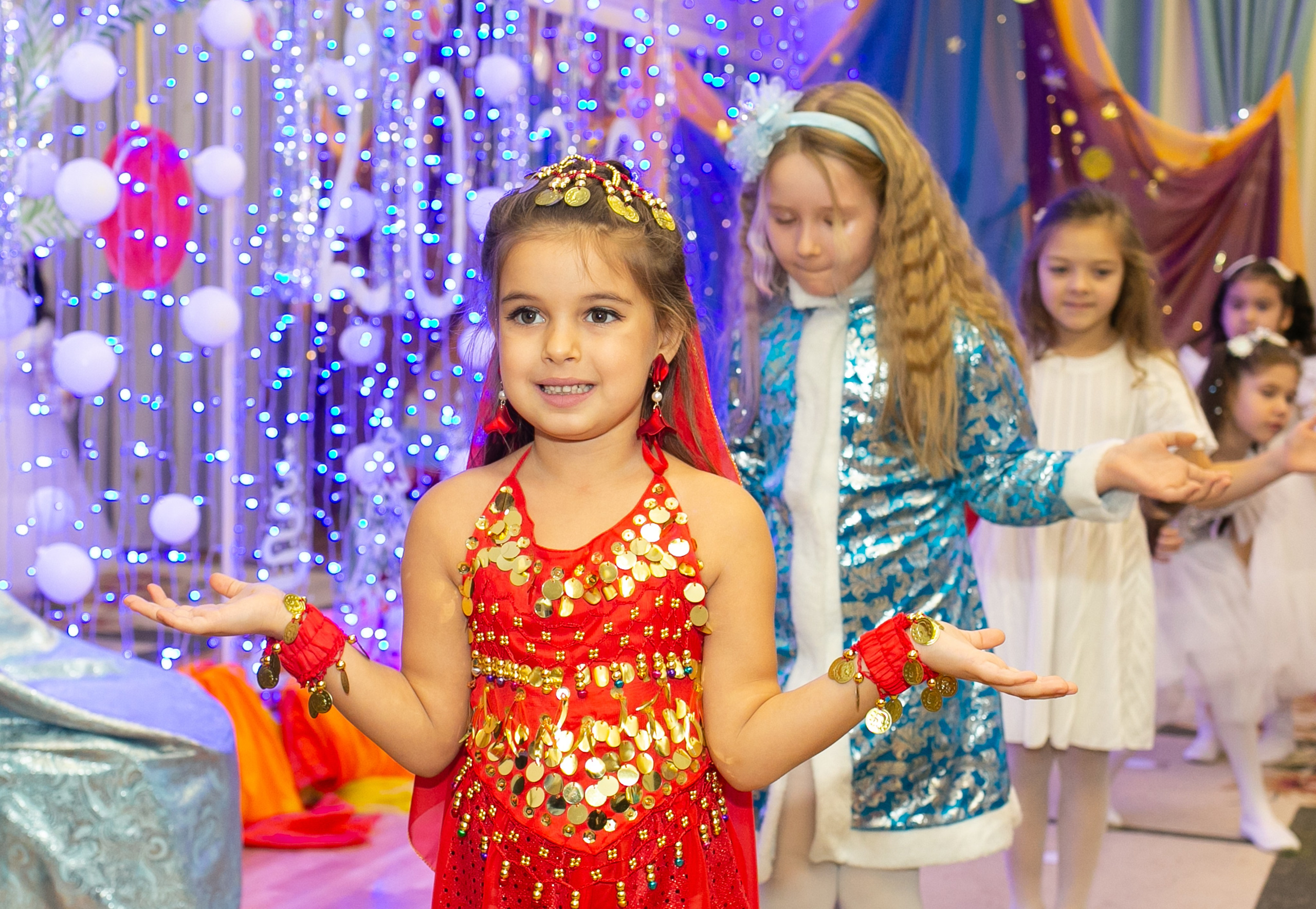 Выпускные и Утренники. Фотограф новорожденных и семейный фотограф НСО г. Бердск Марина Львова