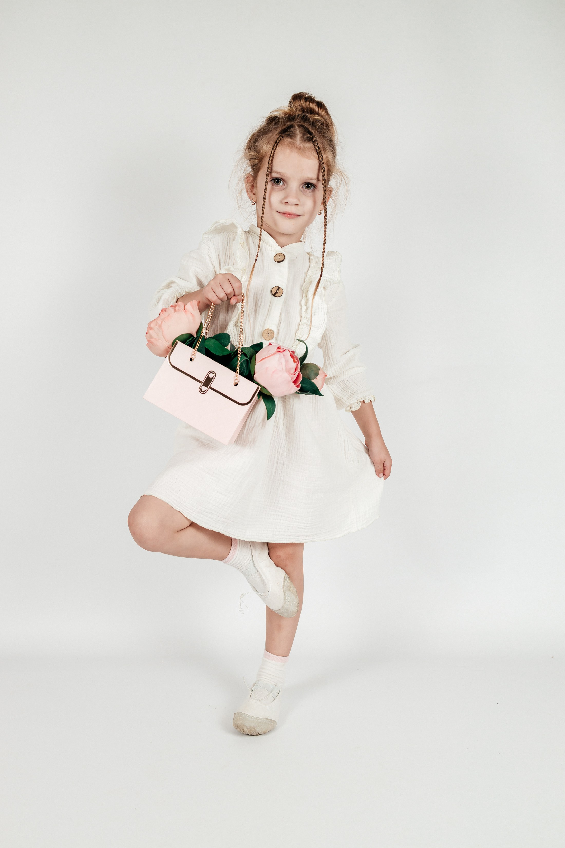 Кира. Свадебный и семейный фотограф станица Калининская Юлия Хлебодарова