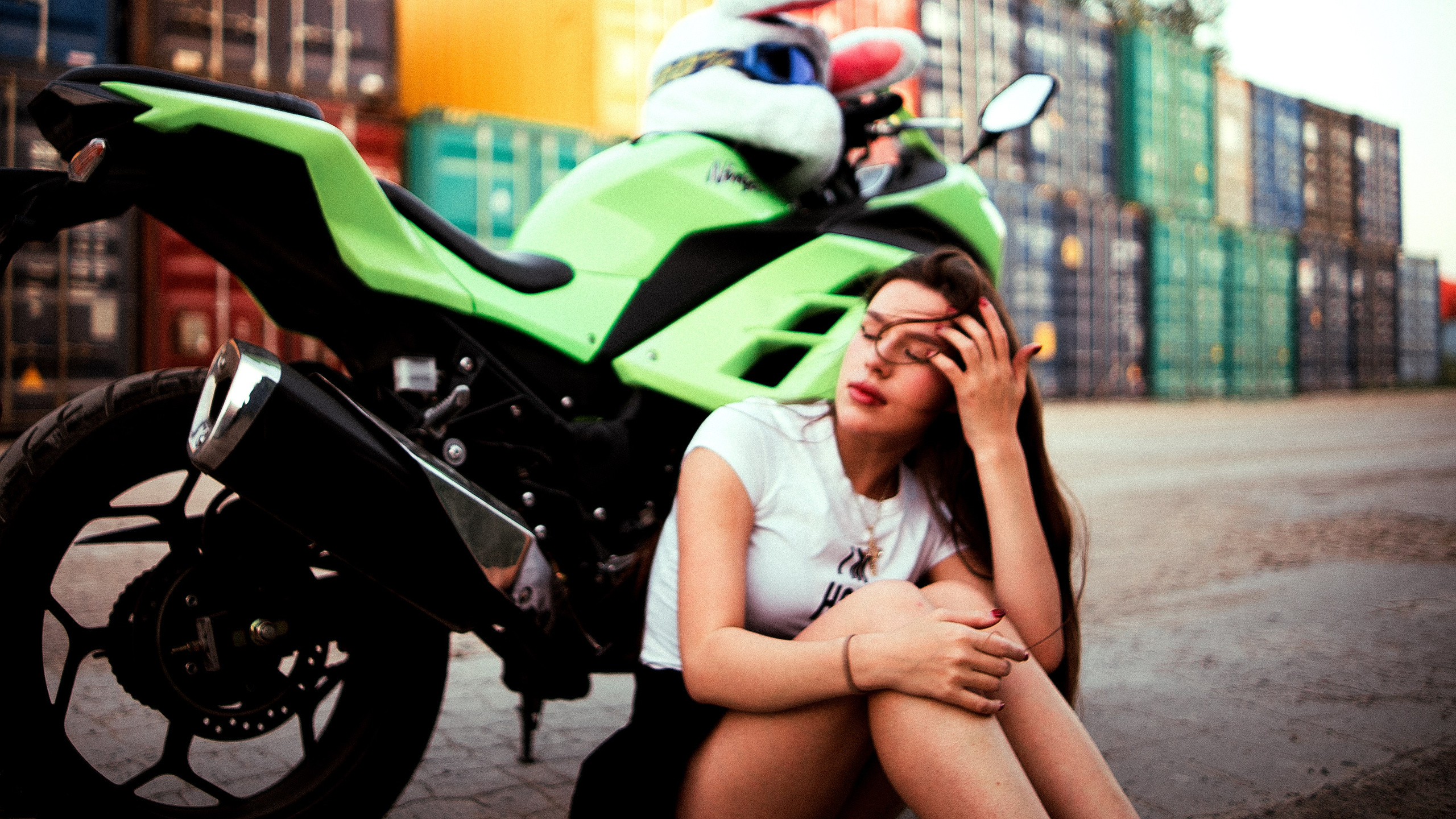 Уличная фотосессия для Николь в Новосибирске. Фотограф в Новосибирске Владислав Унтерберг