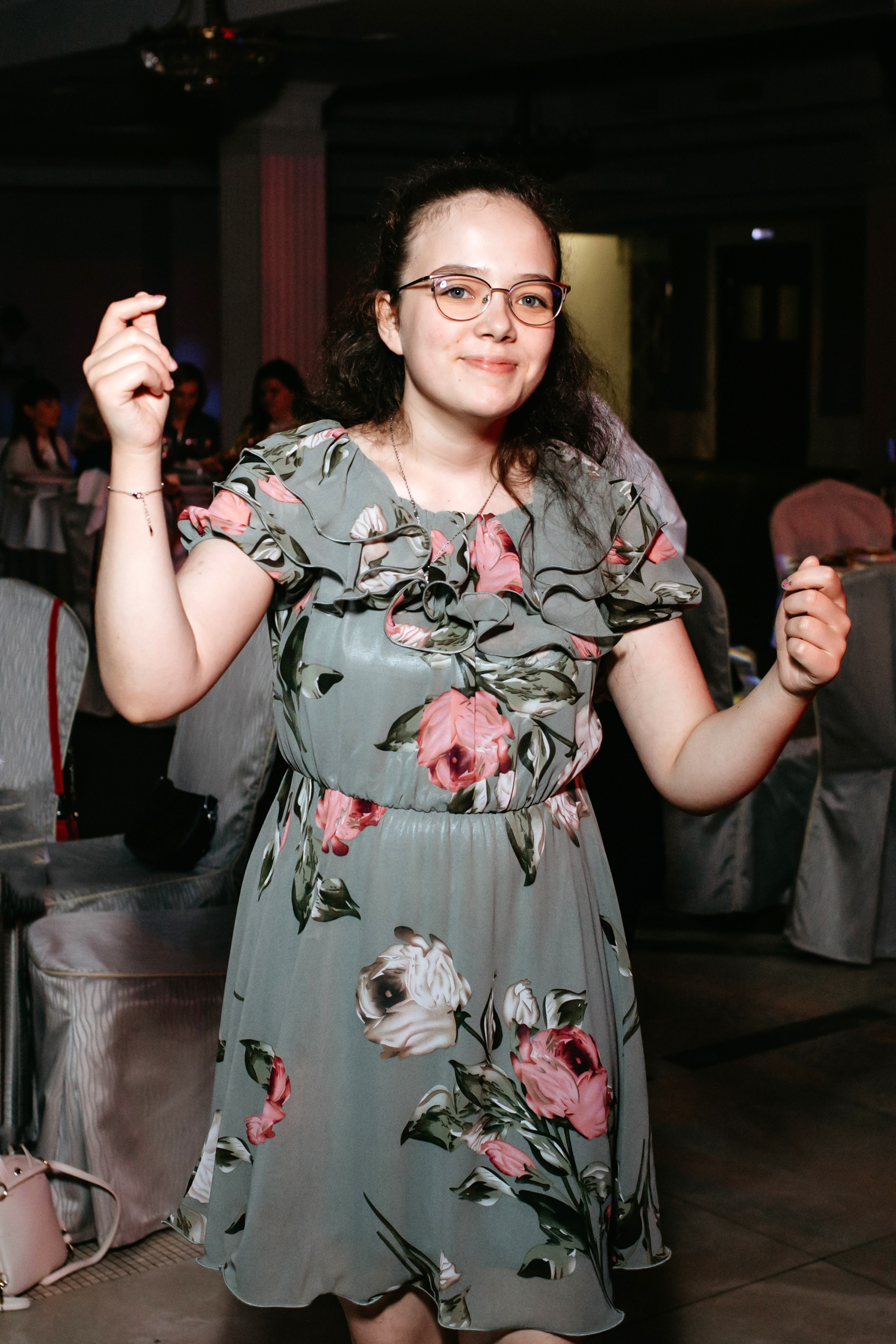 Выпускной 2025 (9класс) 124 школа. Фотограф в Челябинске Ополихина Анна