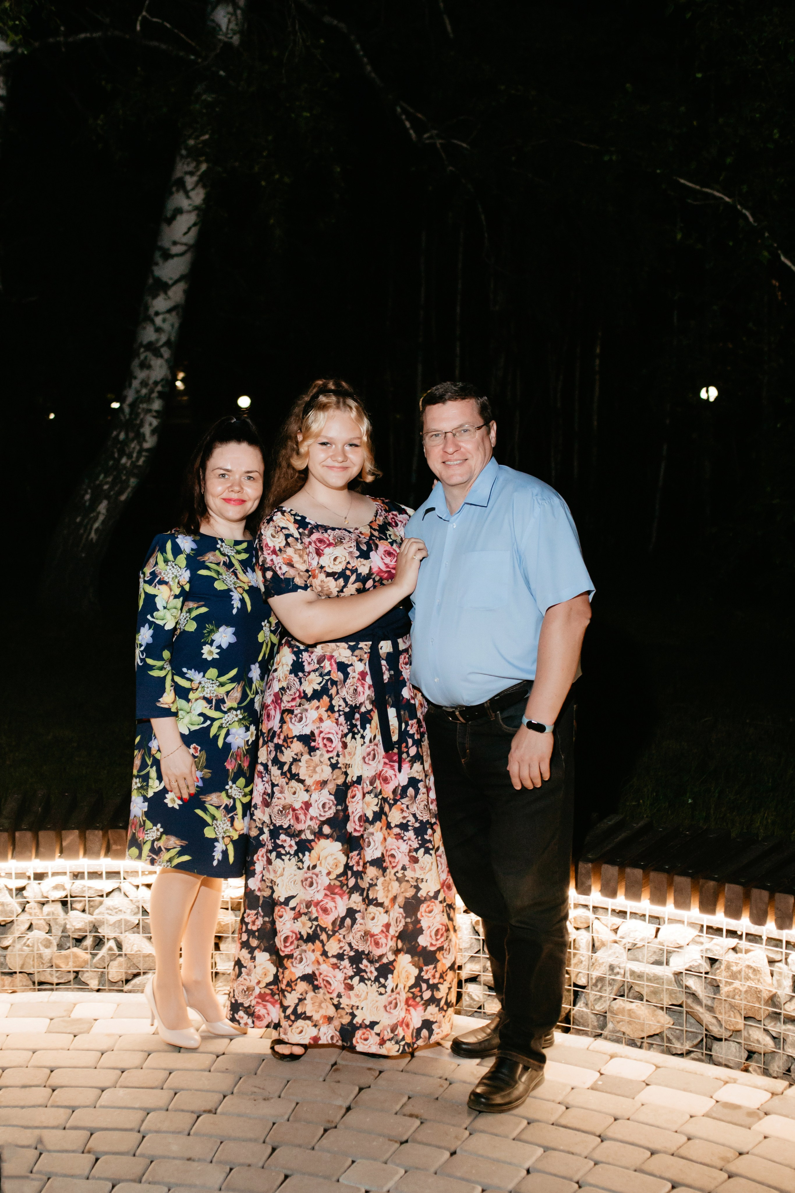 Выпускной 2025 (41 школа) 11 класс. Фотограф в Челябинске Ополихина Анна