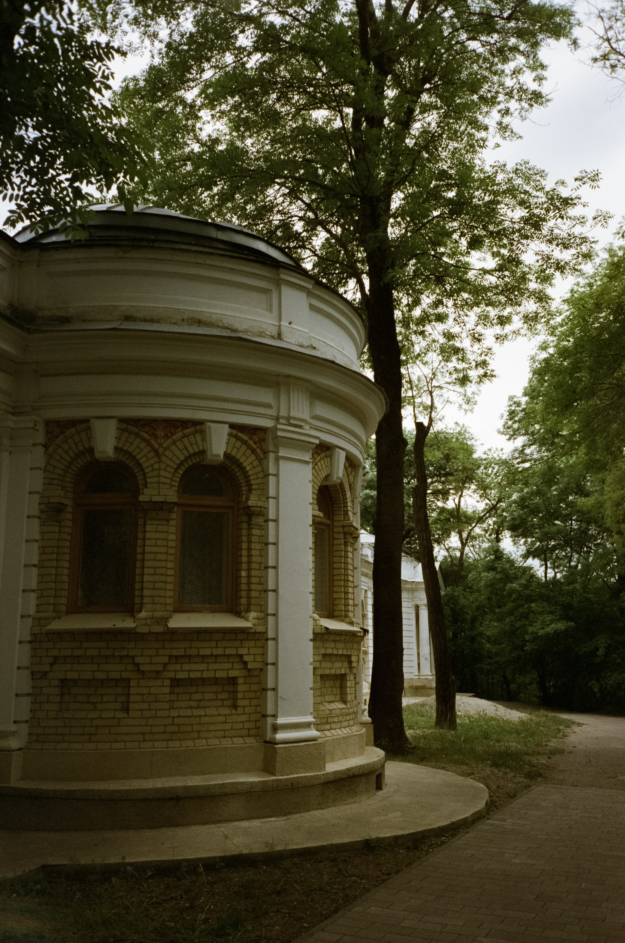 Курортный парк и улочки Ессентуков. Фотограф-документалист Мария Осокина