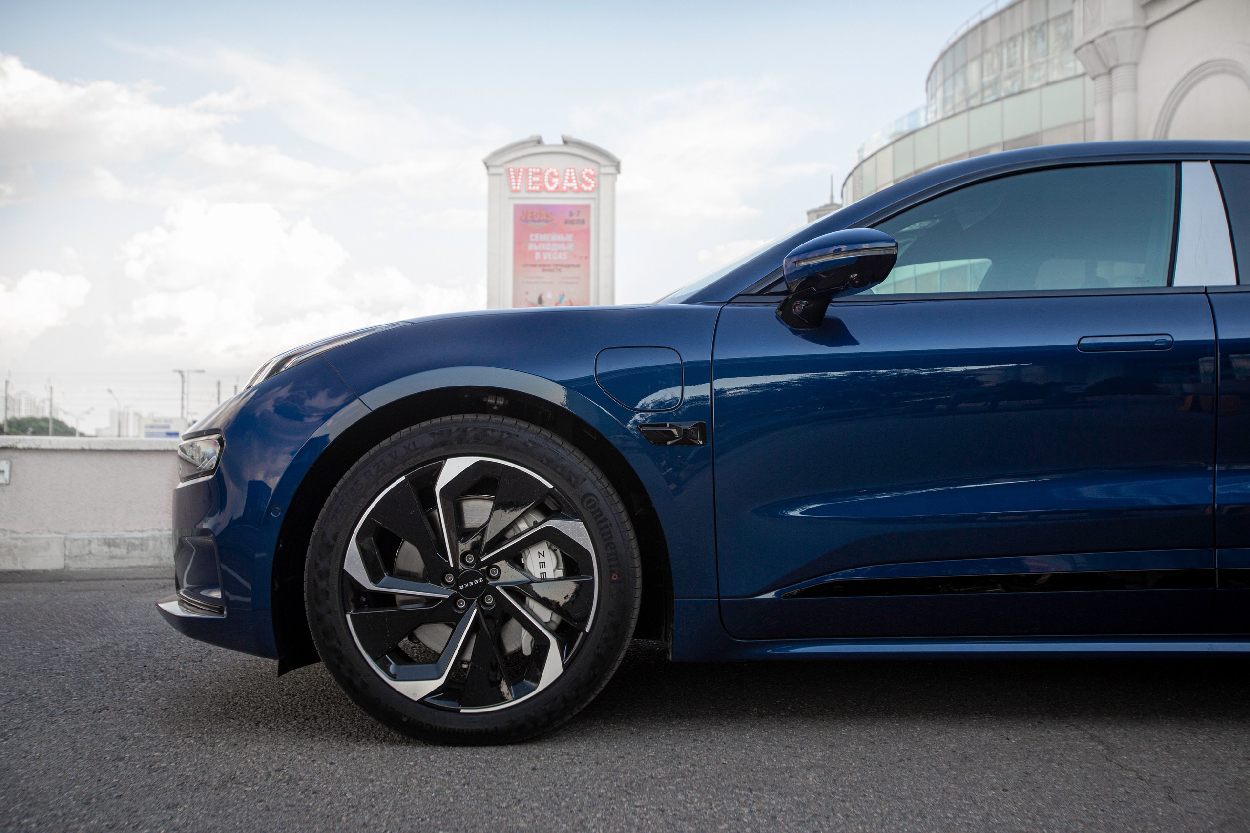 Zeekr 001. Автомобильный фотограф в Москве Андрей Емельянов