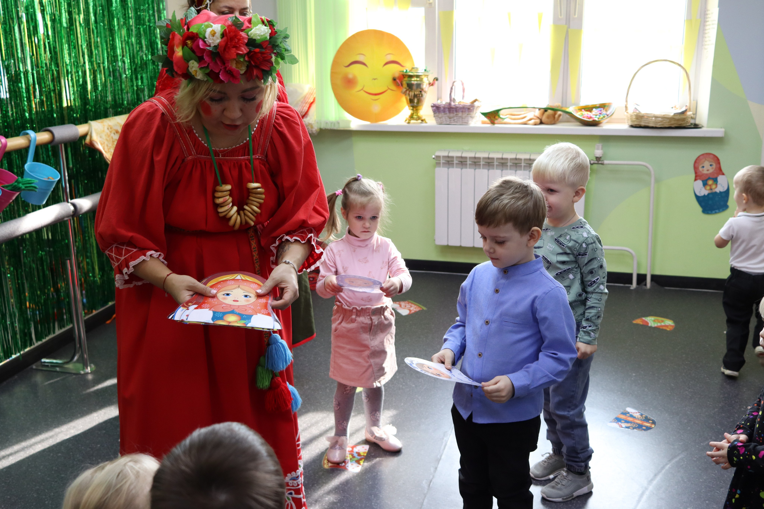 Масленица для малышей в «Зелёной груше». Репортажный фотограф в Москве и Зеленограде Karina-vozd