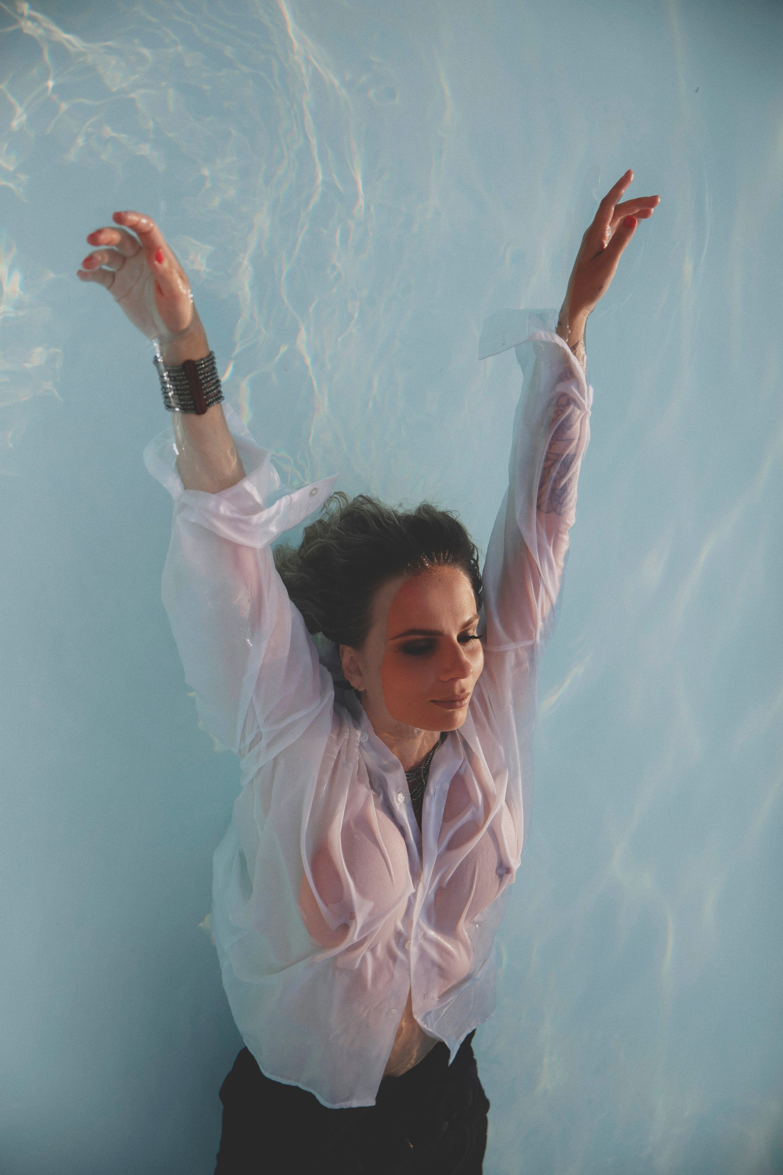 Бассейн. Инна и Валерия. Свадебный и семейный фотограф Колоскова Мария (Сочи и весь мир)