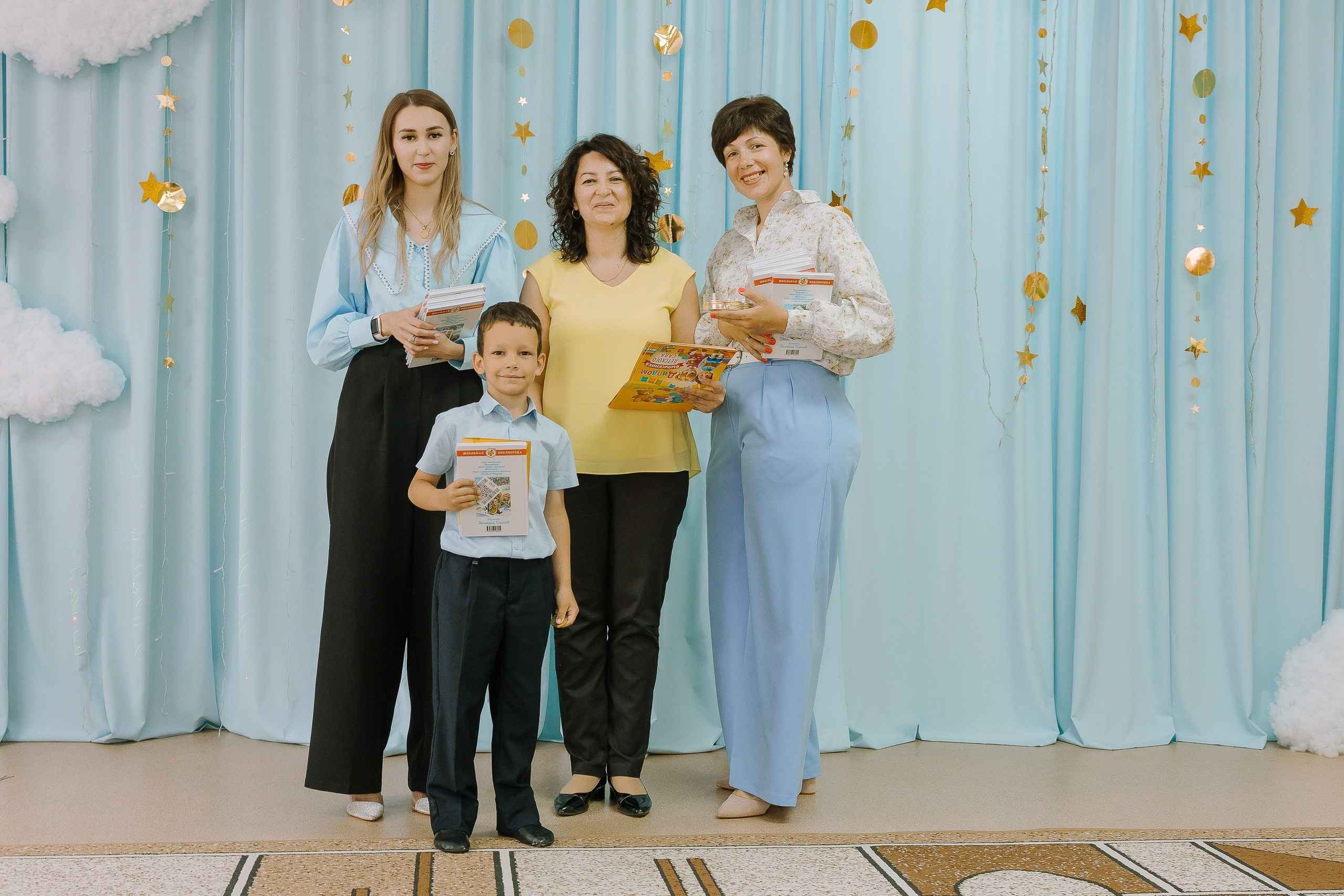 Выпускной в ДС -29. Выпускные альбомы Натальи Бутко: Новороссийск, Анапа, Геленджик