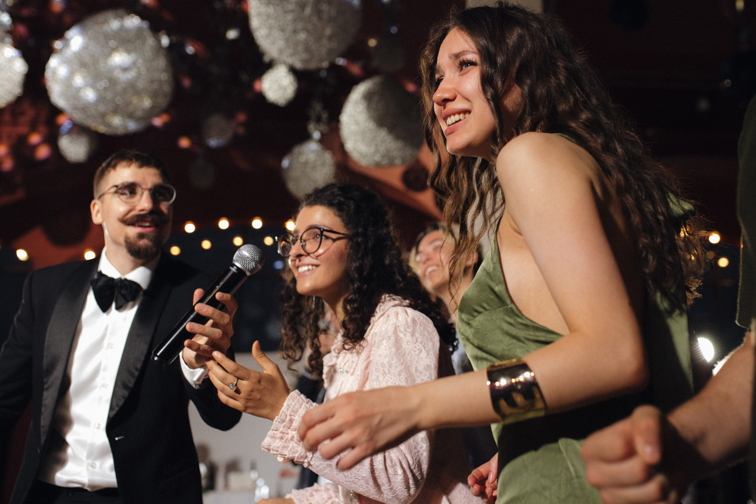 Банкет (Ксения & Никита). Свадебные фотографы в г. Сургут Маркова Наталья и Замахина Елена