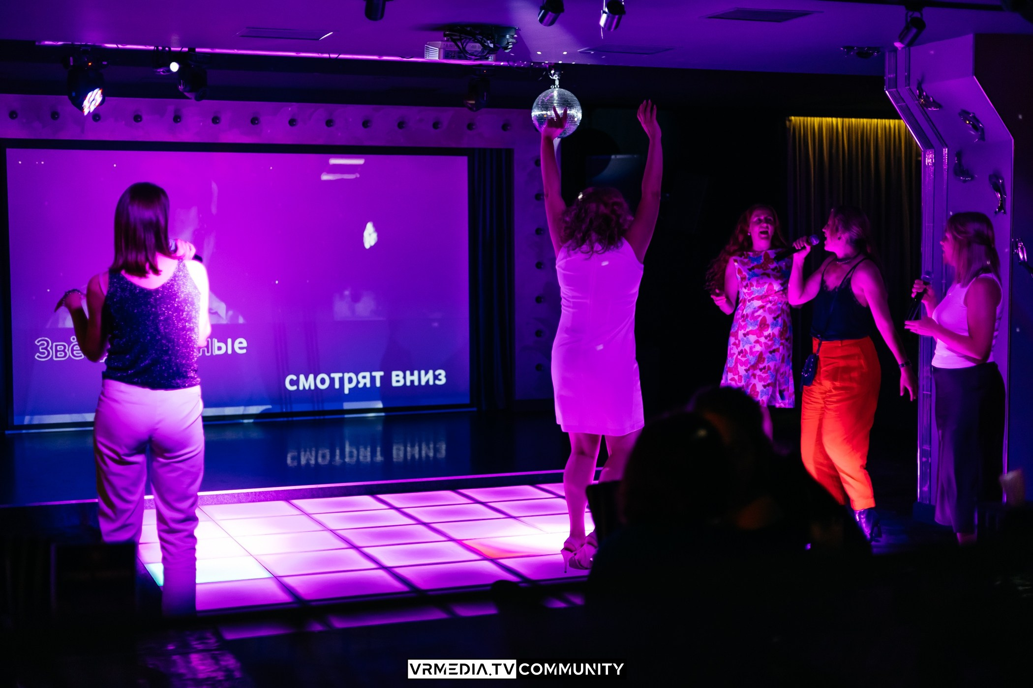 Караоке-бар «Volna»: Золотые 2000-е