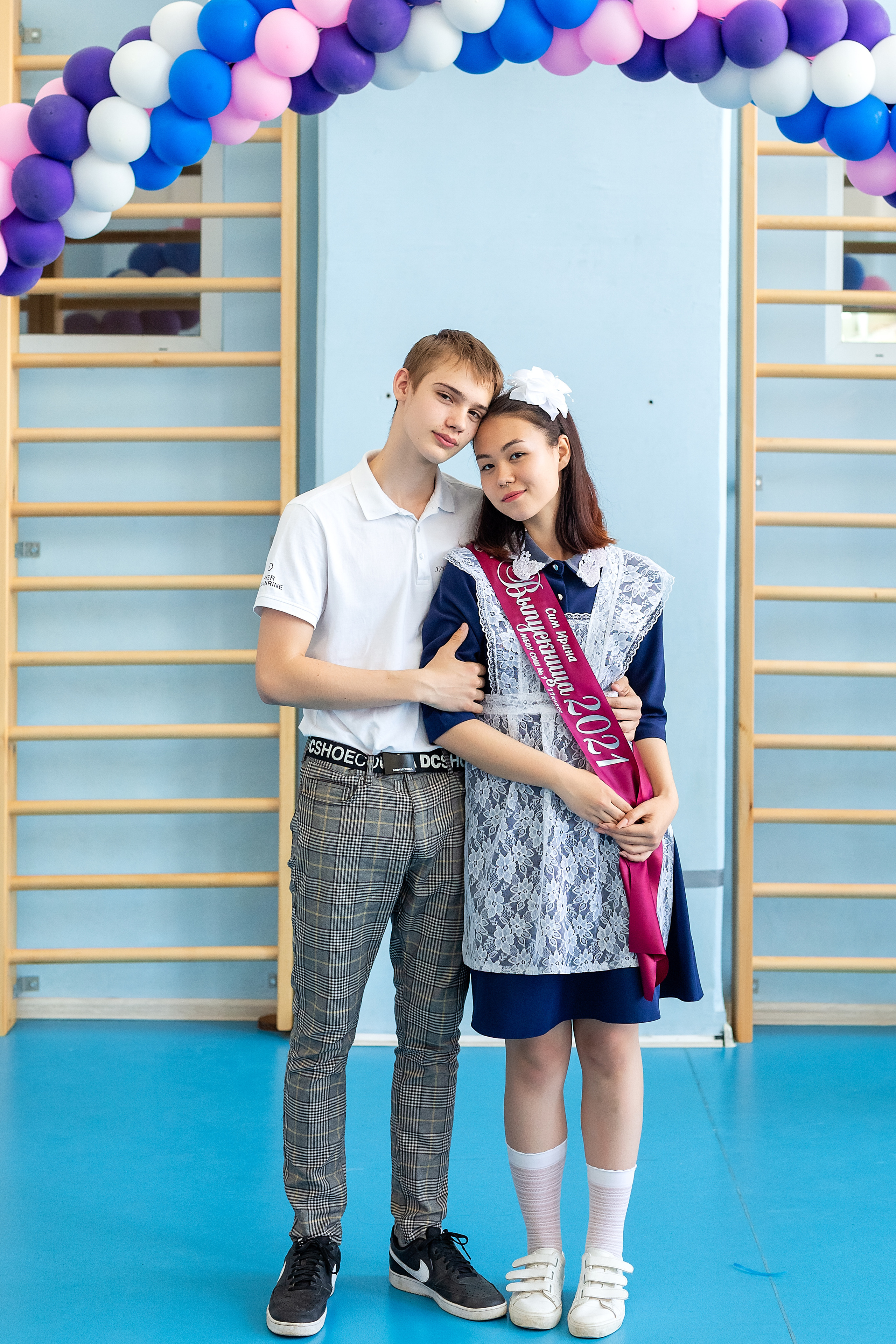 Последний звонок 1школа. Стильный выпускной альбом Владивосток фотограф Вероника Мигачева