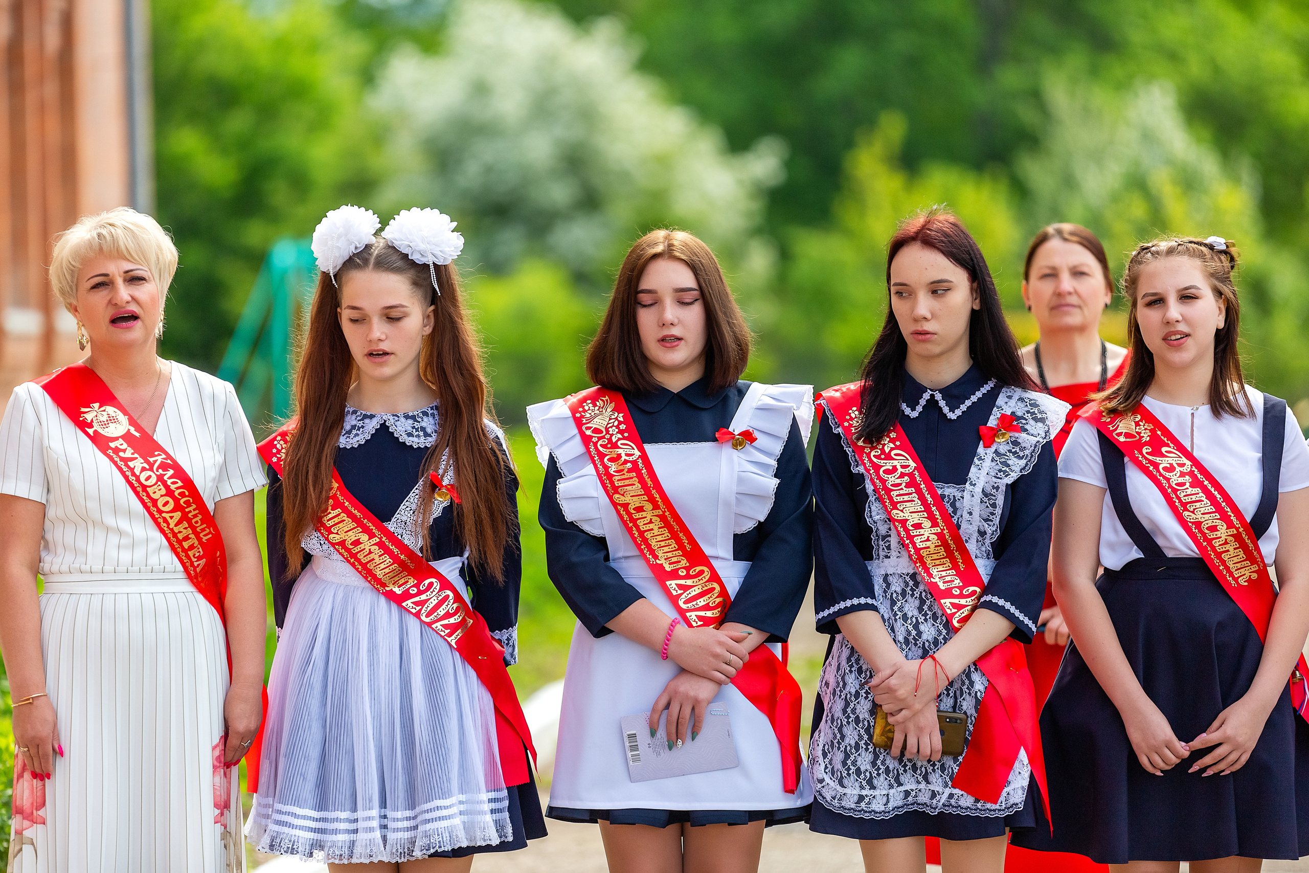 Последний звонок. с. Многоудобное. Стильный выпускной альбом Владивосток фотограф Вероника Мигачева