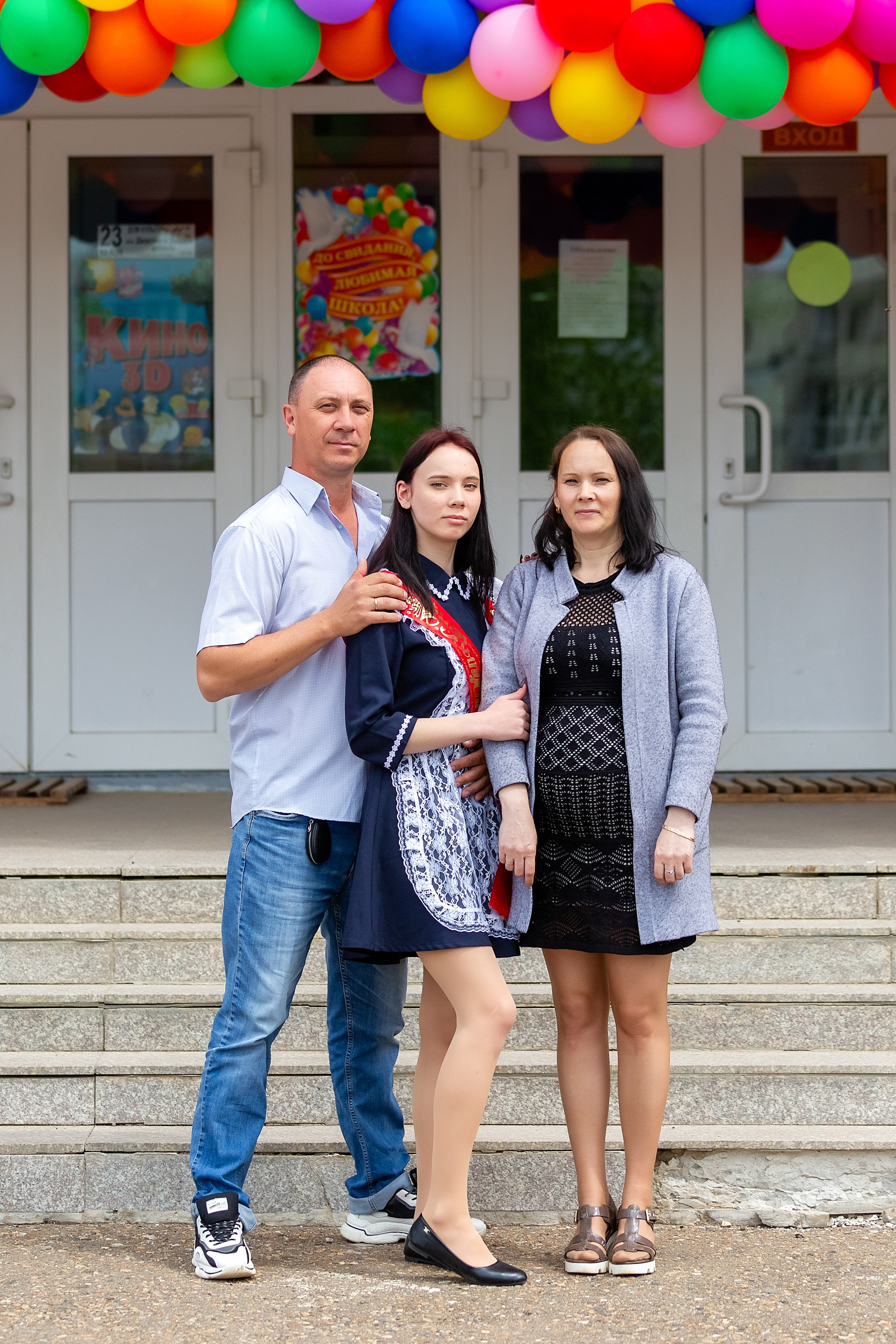 Последний звонок. с. Многоудобное. Стильный выпускной альбом Владивосток фотограф Вероника Мигачева