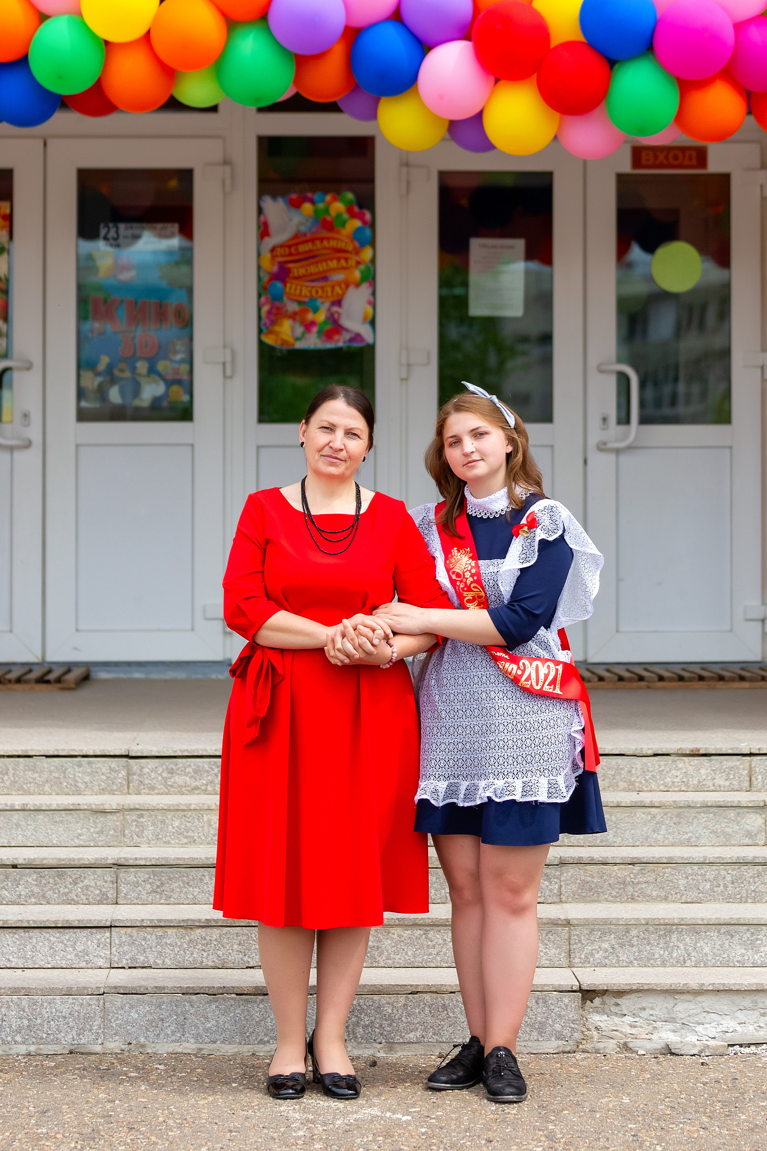 Последний звонок. с. Многоудобное. Стильный выпускной альбом Владивосток фотограф Вероника Мигачева
