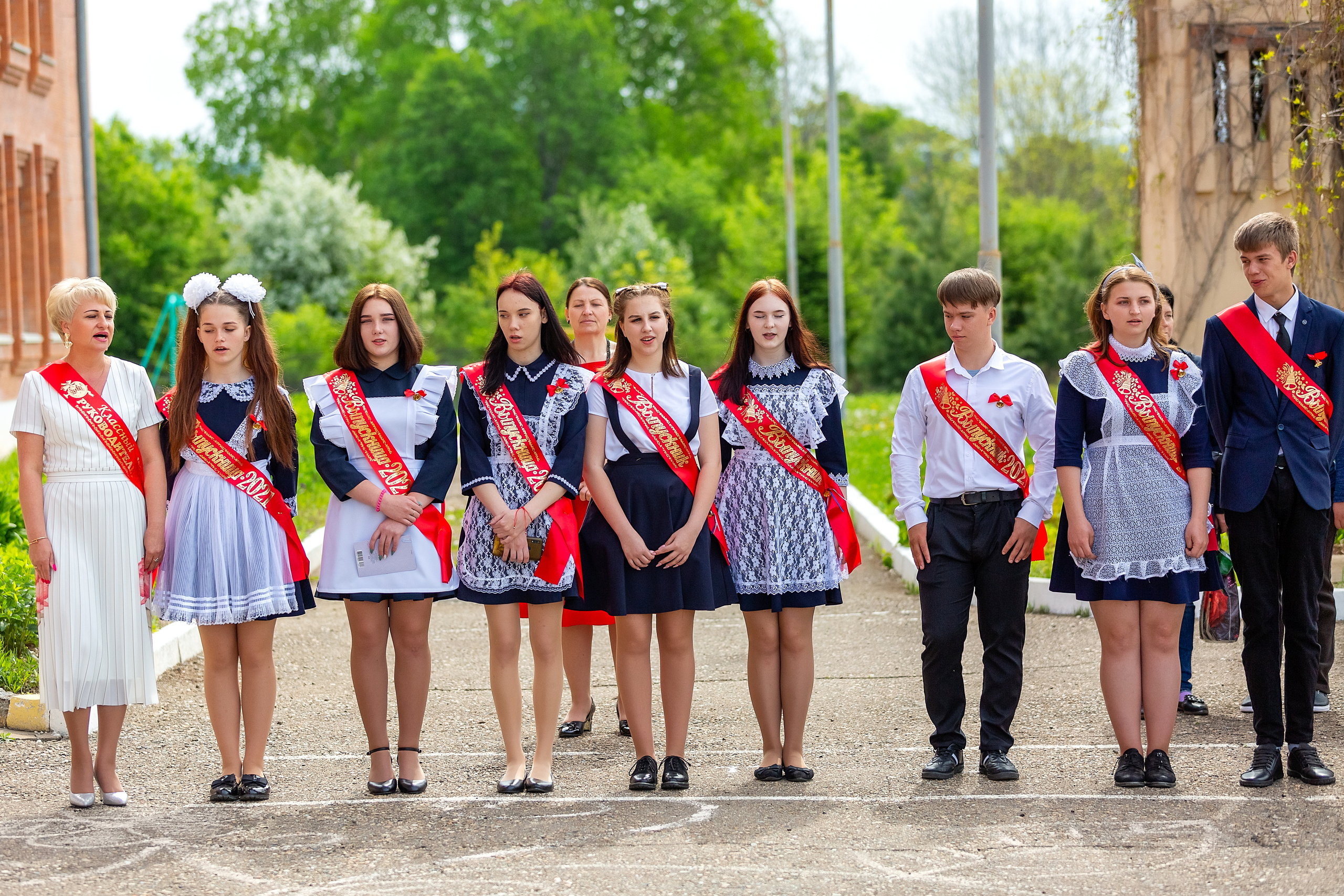 Последний звонок. с. Многоудобное. Стильный выпускной альбом Владивосток фотограф Вероника Мигачева